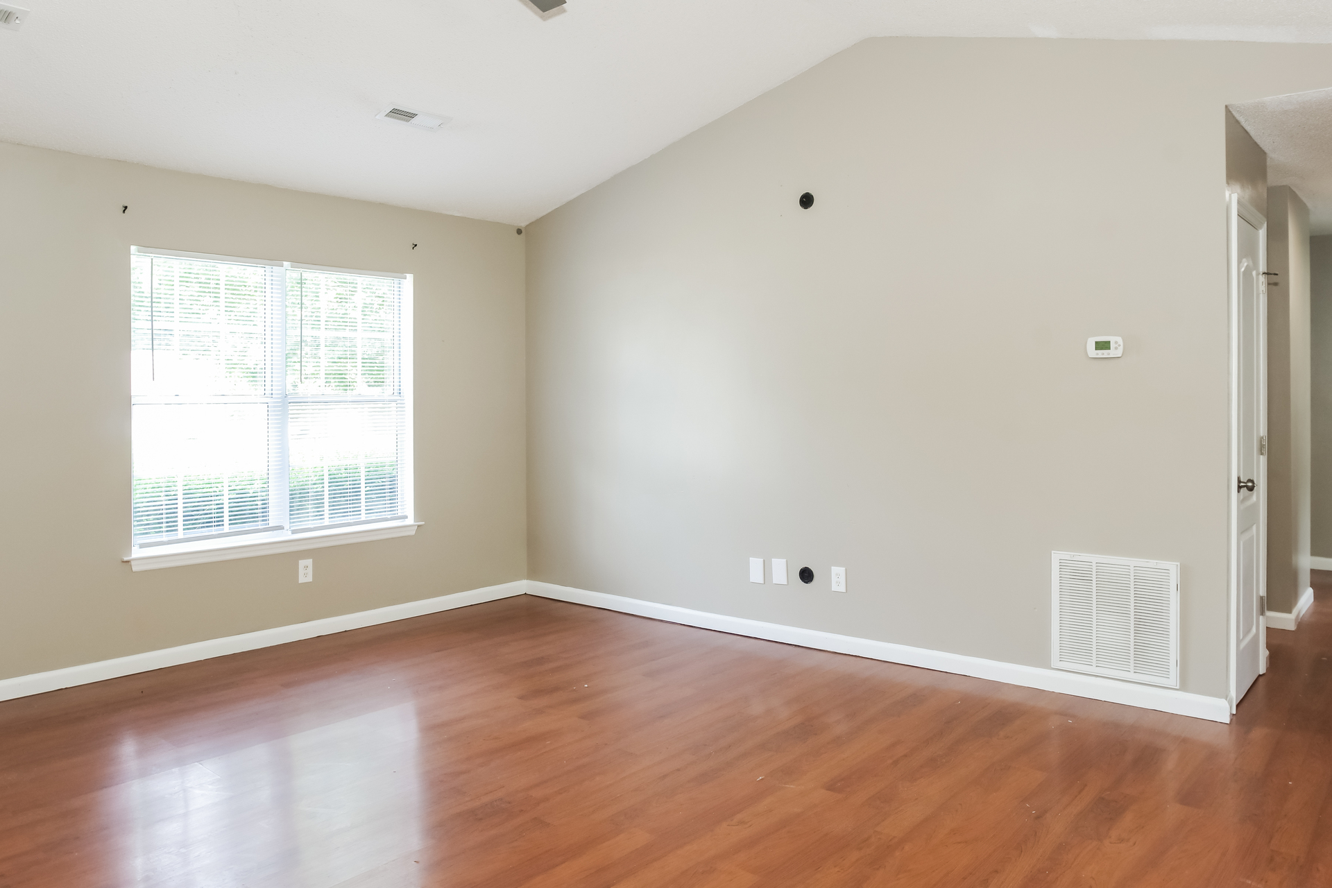 Photo 3 of 21 of 338 Buffalo Creek Dr, Toney, AL