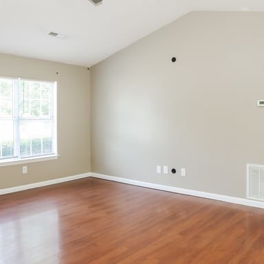 Property photo 3 of 338 Buffalo Creek Dr