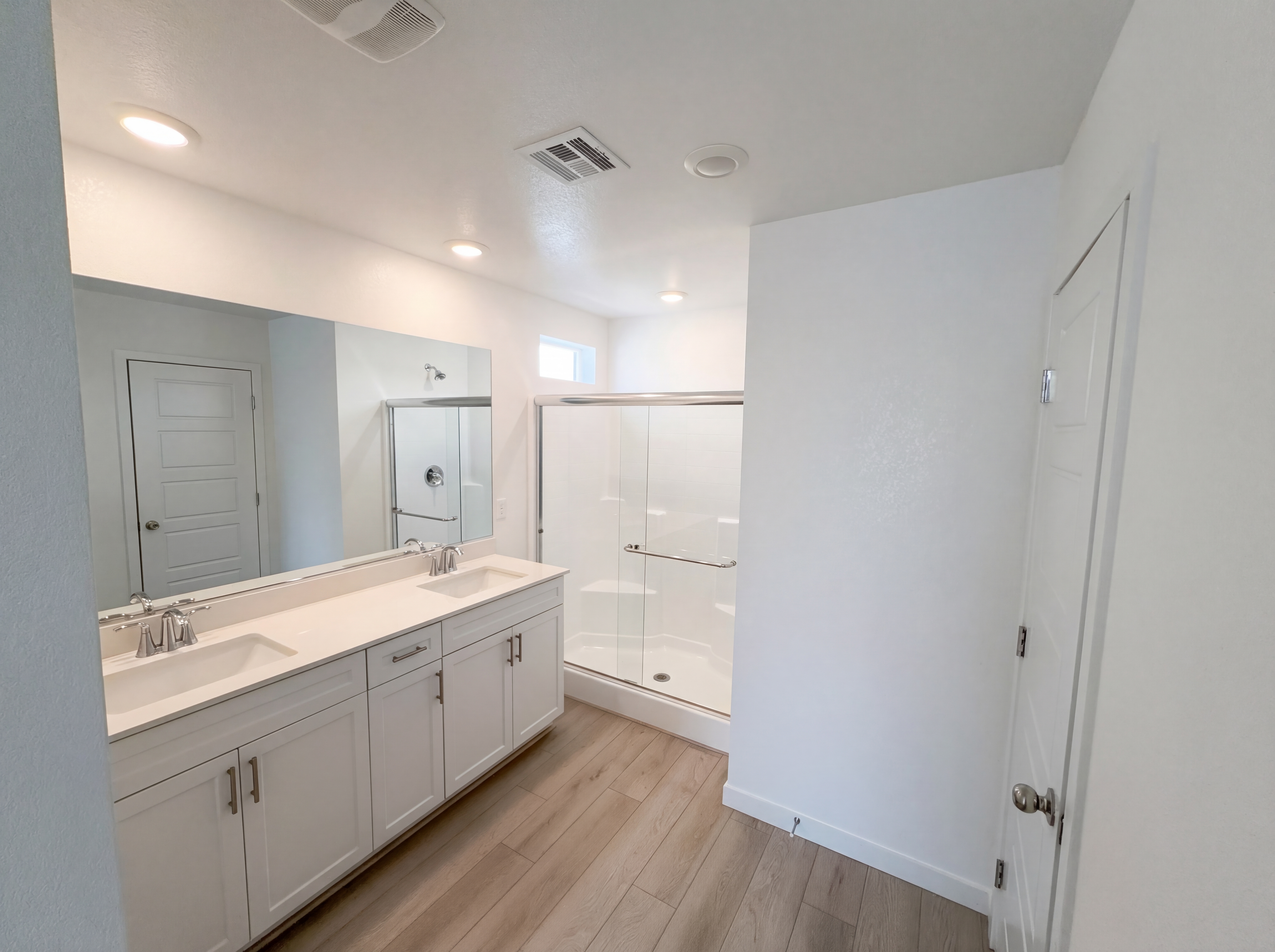 Photo 16 of 19 of 4234 Vivenda St, Las Vegas, NV