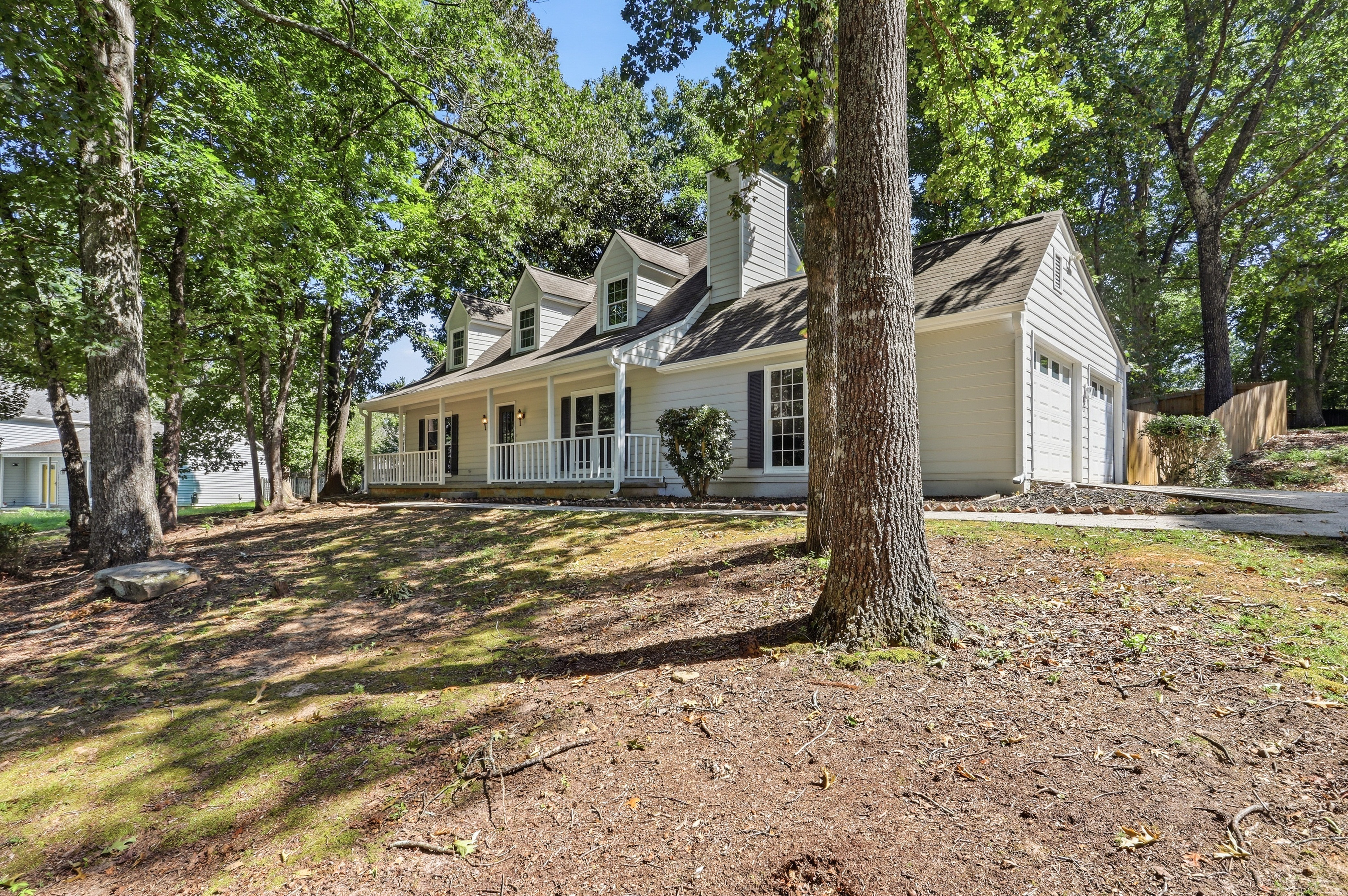 Photo 2 of 33 of 485 Barrington Loop, Roswell, GA