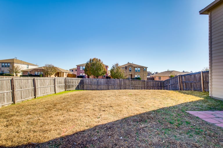 Photo 33 of 34 - 3020 Walnut Ridge Ln, Mesquite, TX 75181