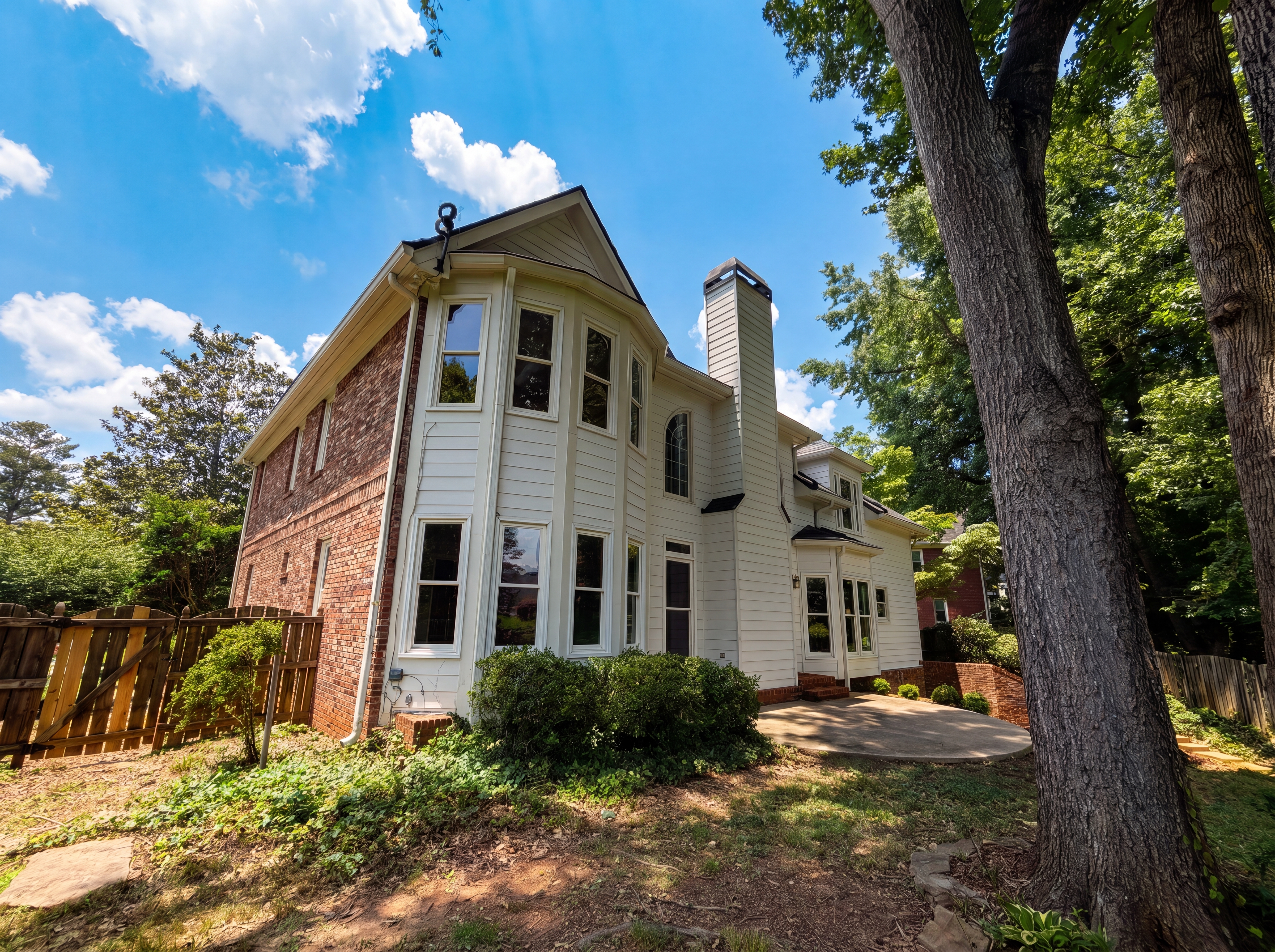 Photo 25 of 32 of 1984 Charrwood Ct, Marietta, GA