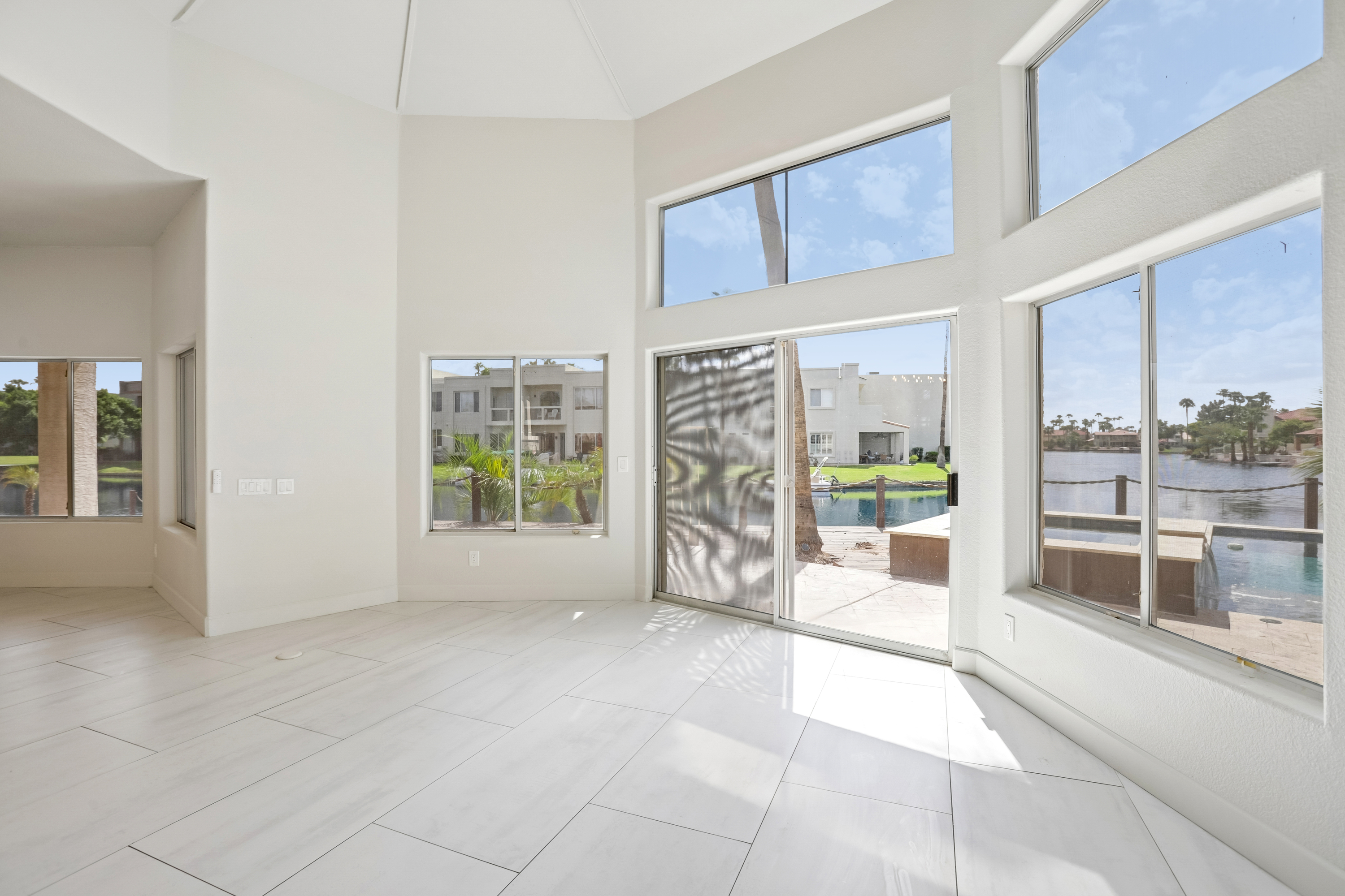 Photo 15 of 46 of 1401 W Sandpiper Dr, Gilbert, AZ