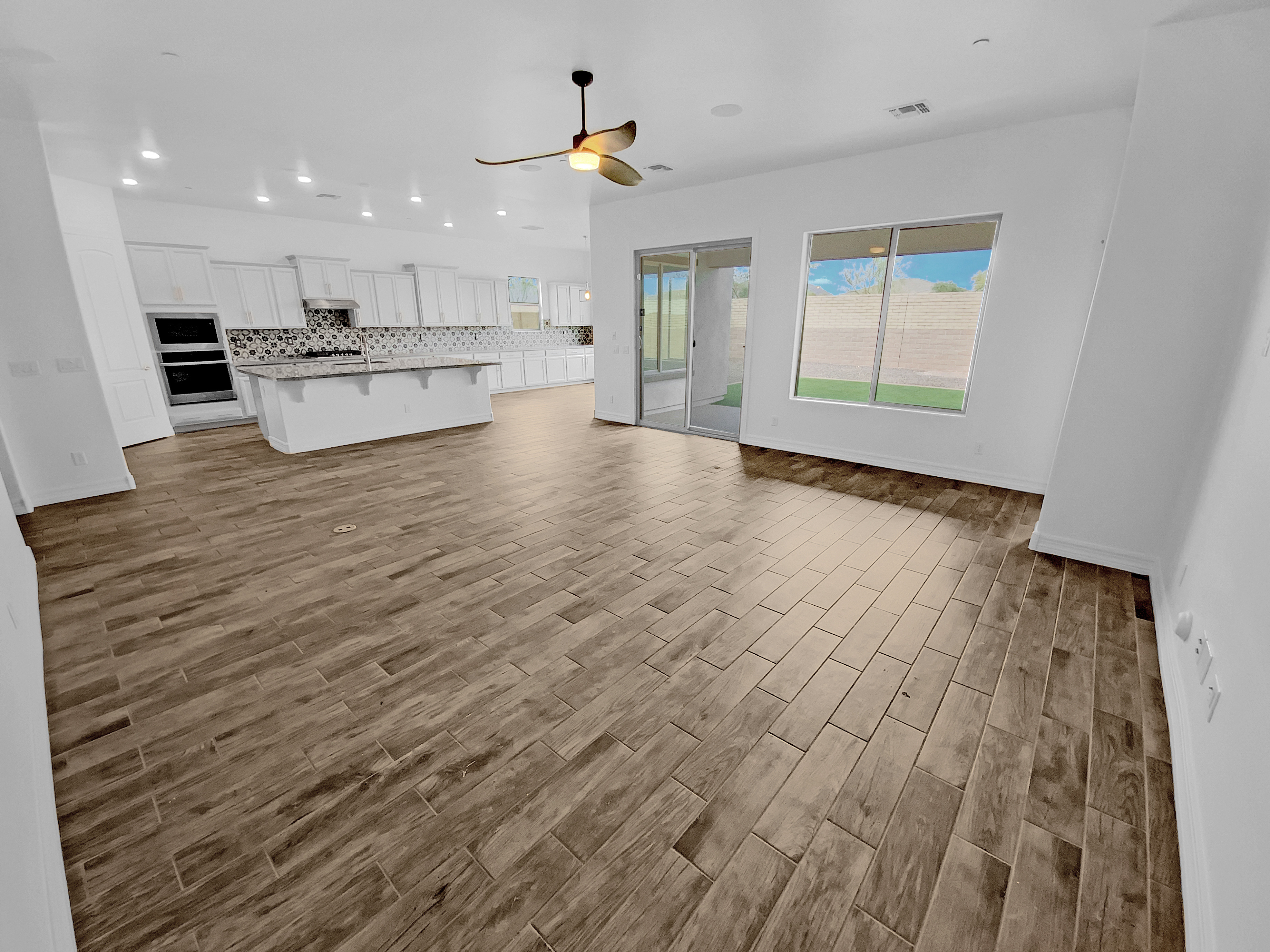 Photo 21 of 27 of 12858 W Pasaro Dr, Peoria, AZ