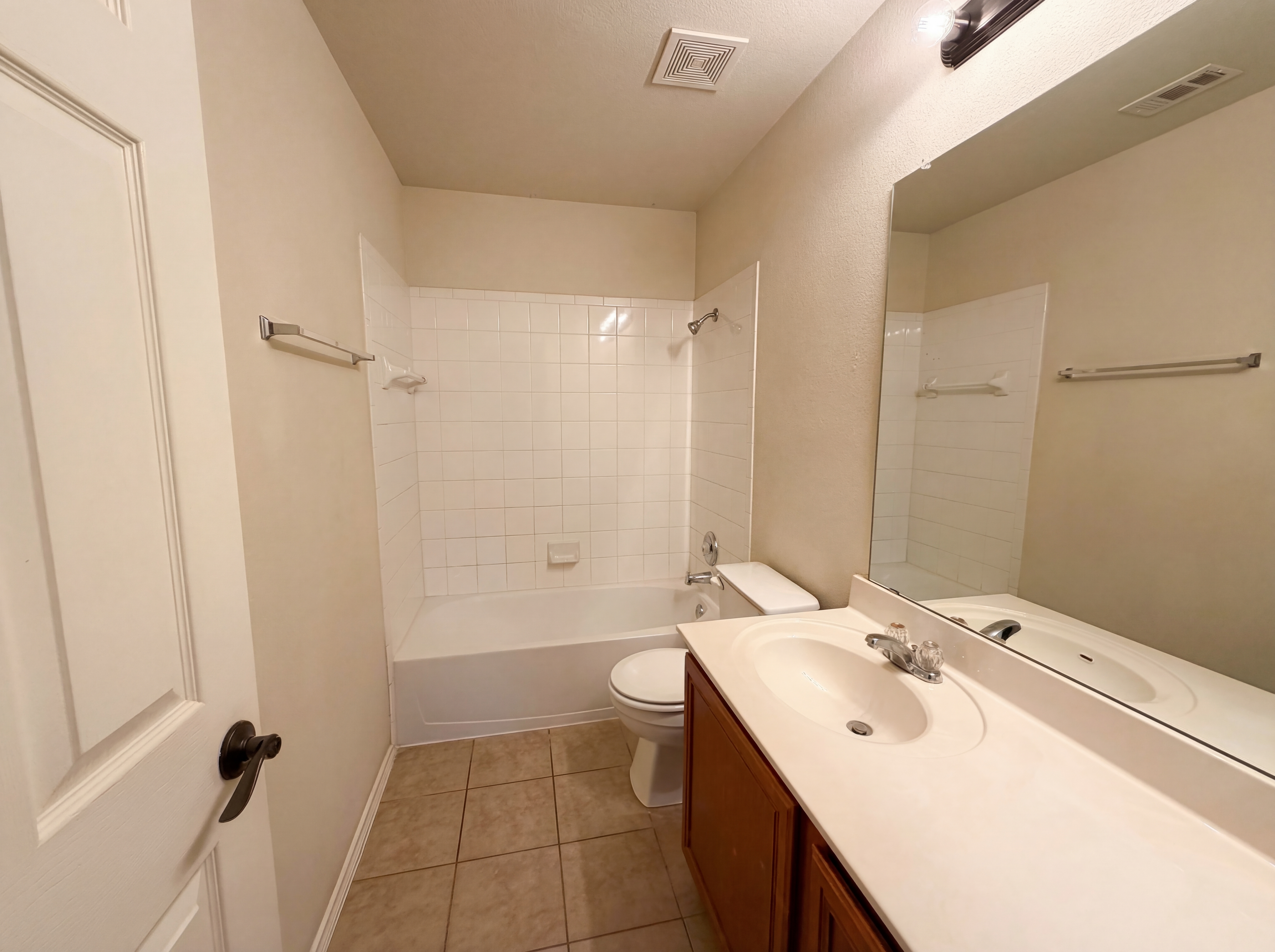 Photo 21 of 24 of 6206 Suellen Ln, Killeen, TX