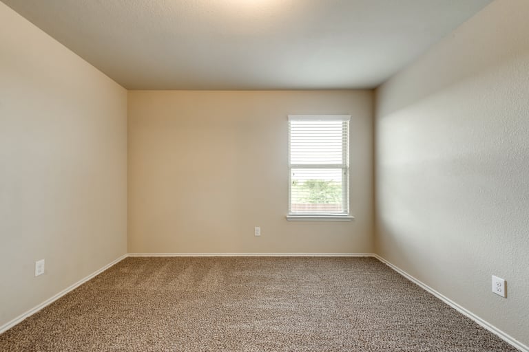 Photo 19 of 26 - 1409 N Houston St, Royse City, TX 75189