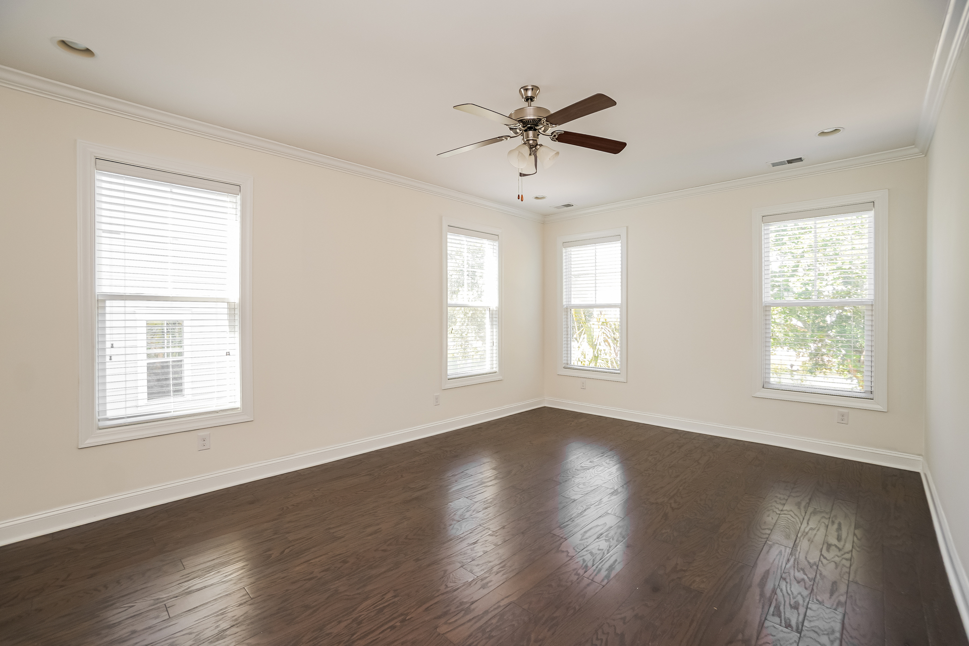 Photo 13 of 22 of 1557 Fort Palmetto Cir, Mount Pleasant, SC