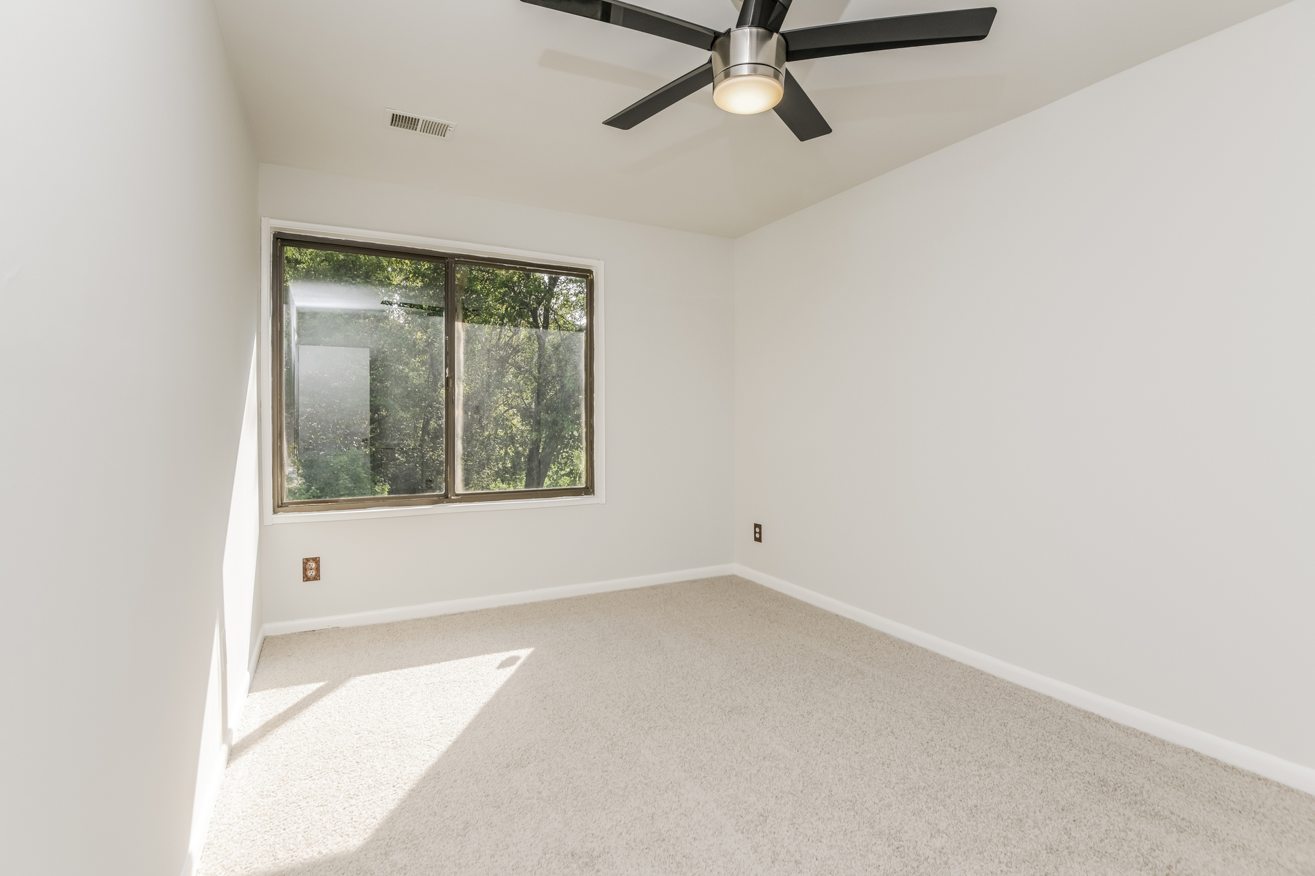 Photo 15 of 21 of 62 Cable Hollow Way, Upper Marlboro, MD