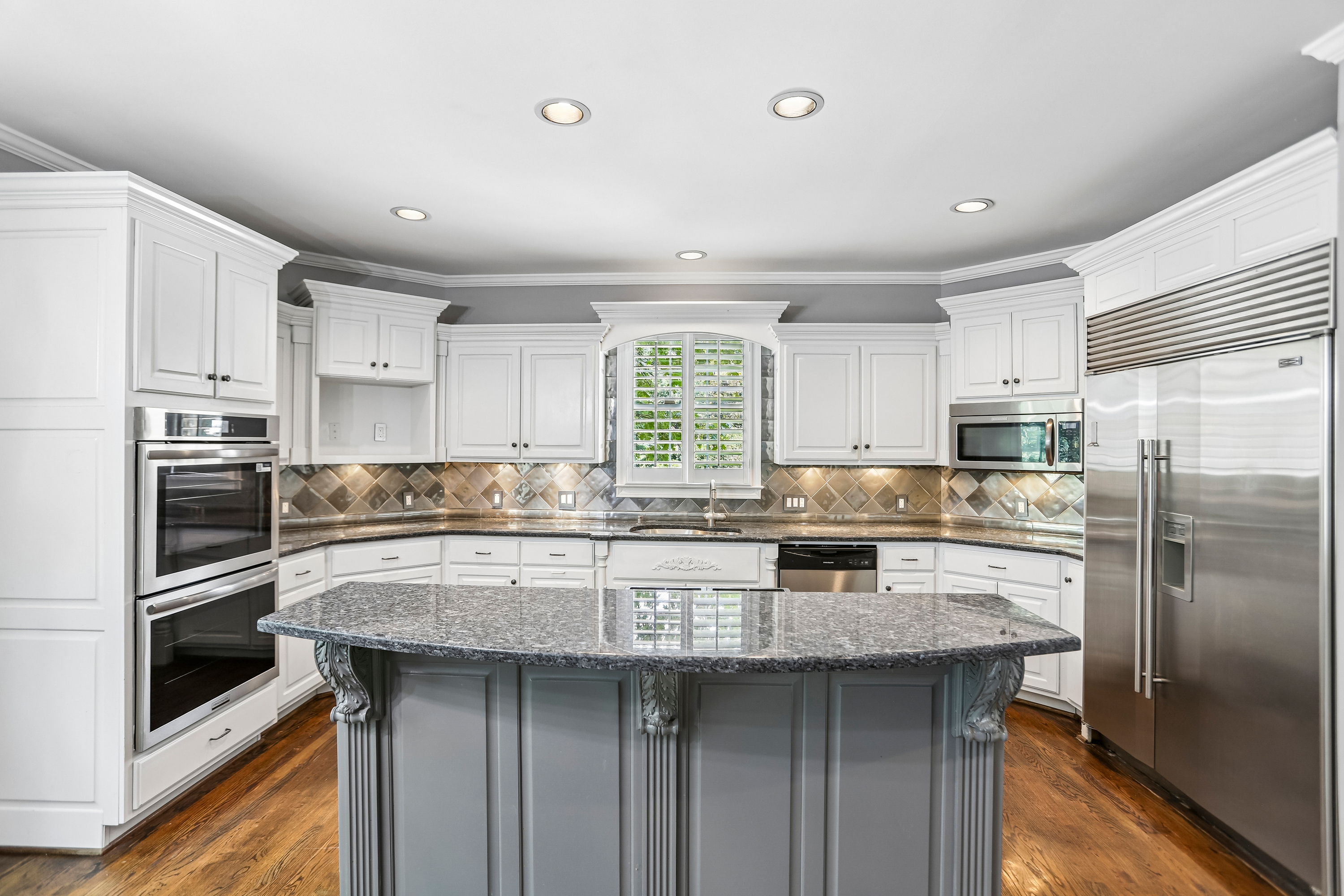 Photo 2 of 67 of 700 Leeds Garden Ter, Alpharetta, GA