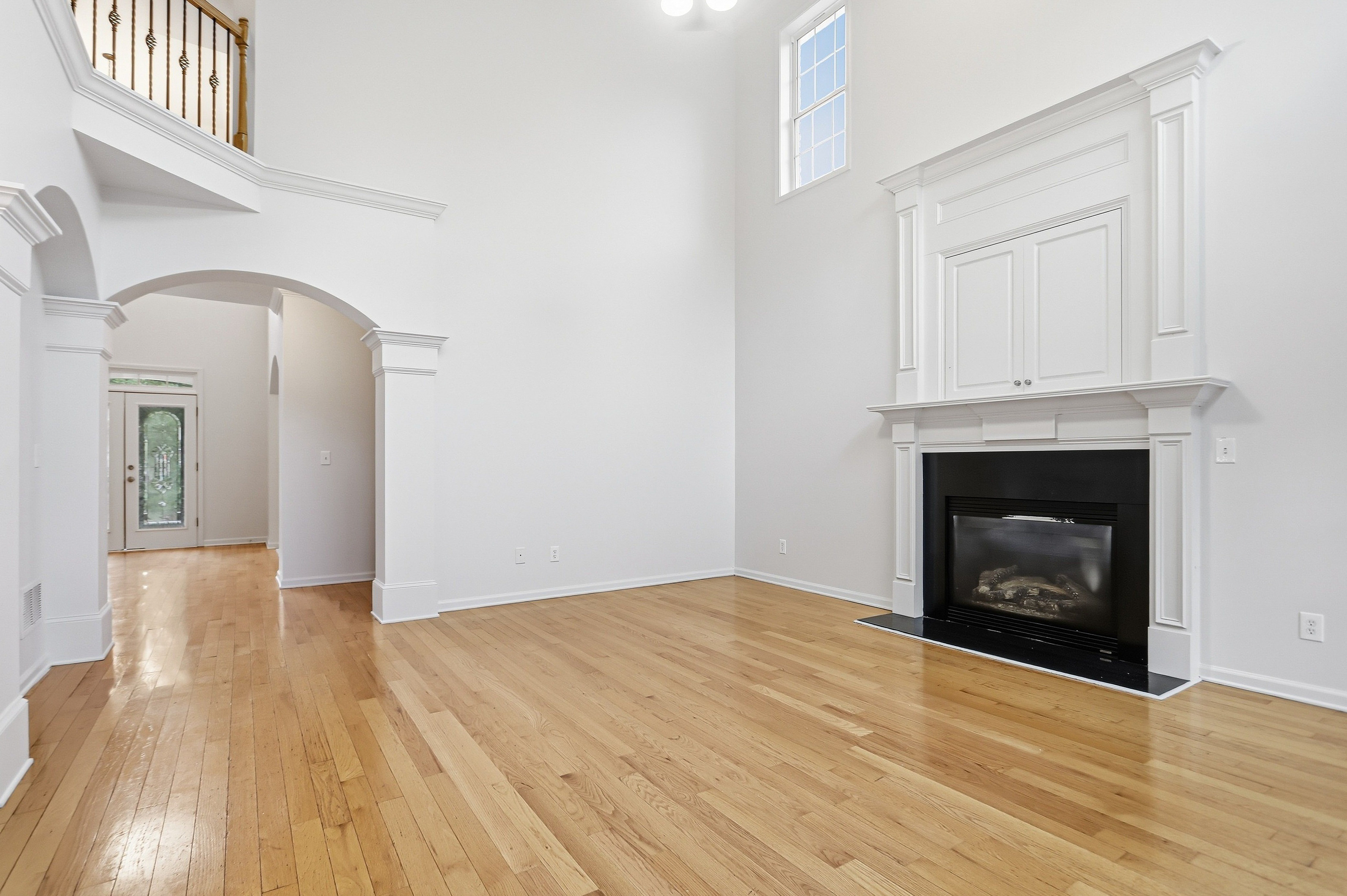 Photo 3 of 40 of 318 Hamilton Dr, Conyers, GA