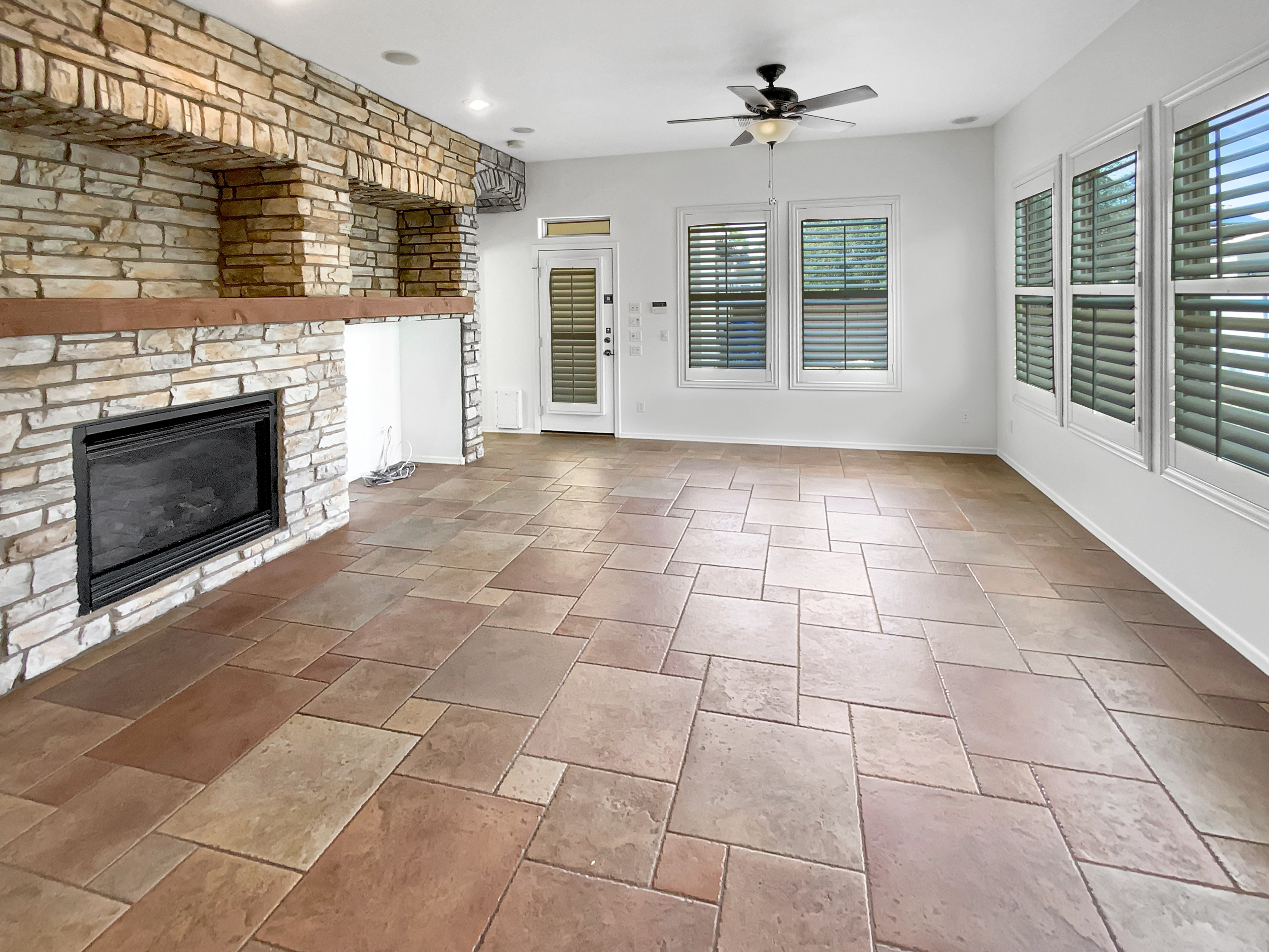 Photo 3 of 27 of 12644 N 152nd Ave, Surprise, AZ