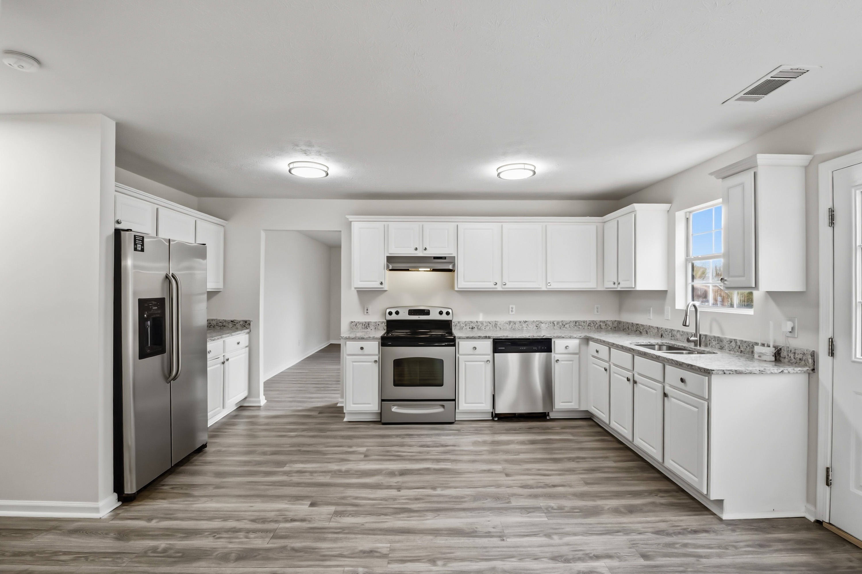 Photo 2 of 49 of 3825 Cedar Trace Ln, Ellenwood, GA