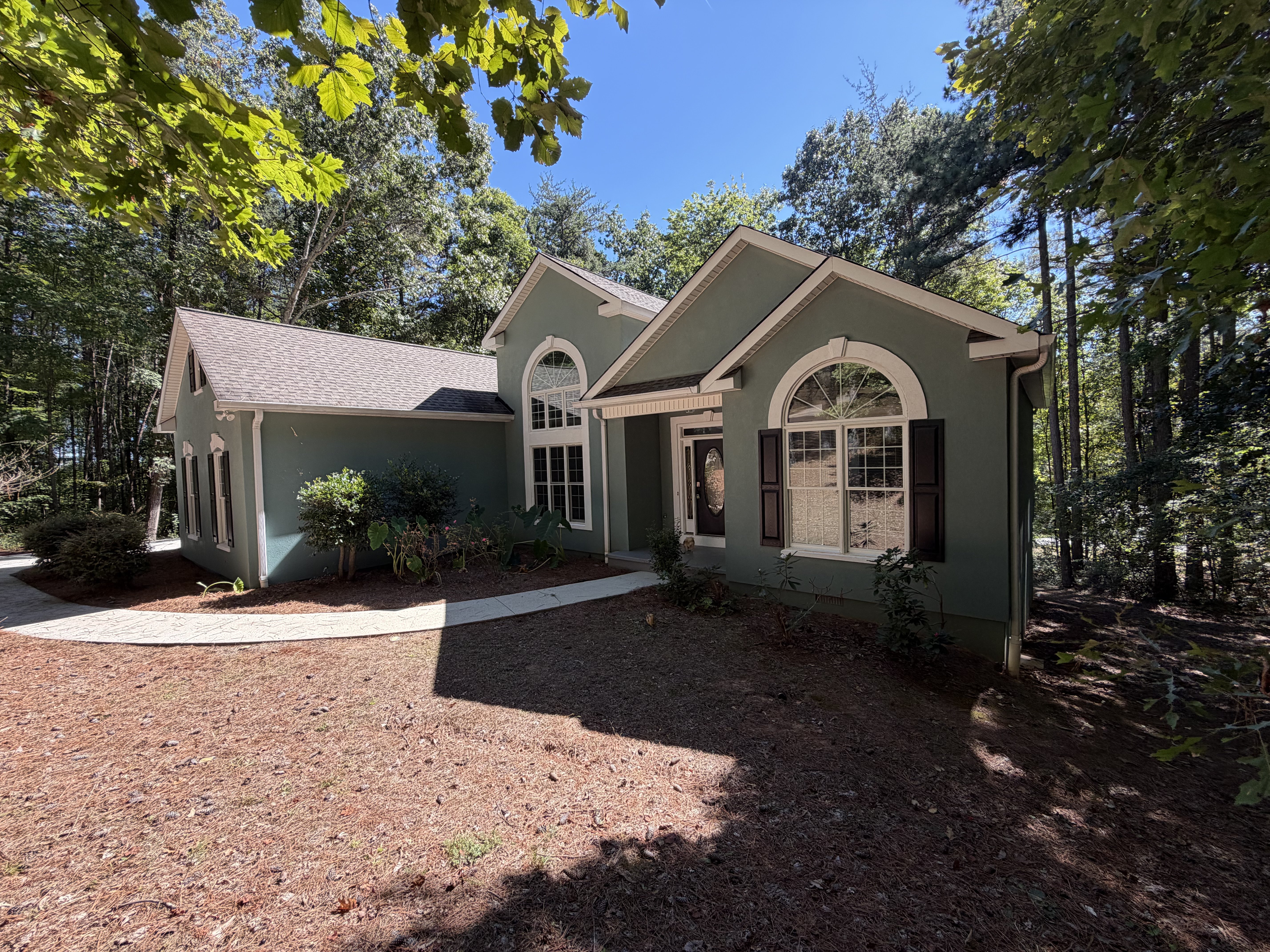 Photo 2 of 20 of 940 Cider Ridge Ct, Clarkesville, GA