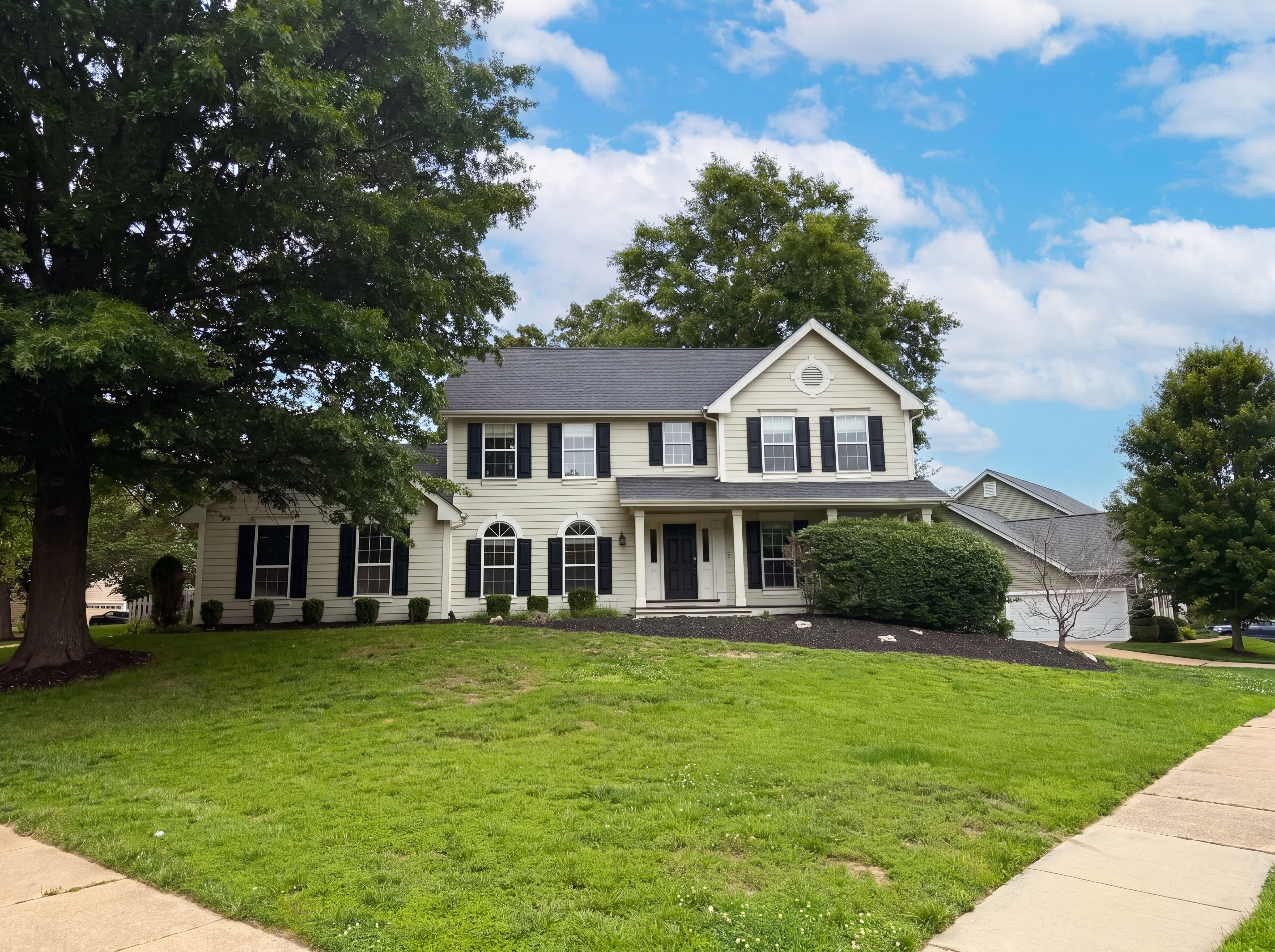 Photo 22 of 31 of 16201 Surfview Ct, Grover, MO
