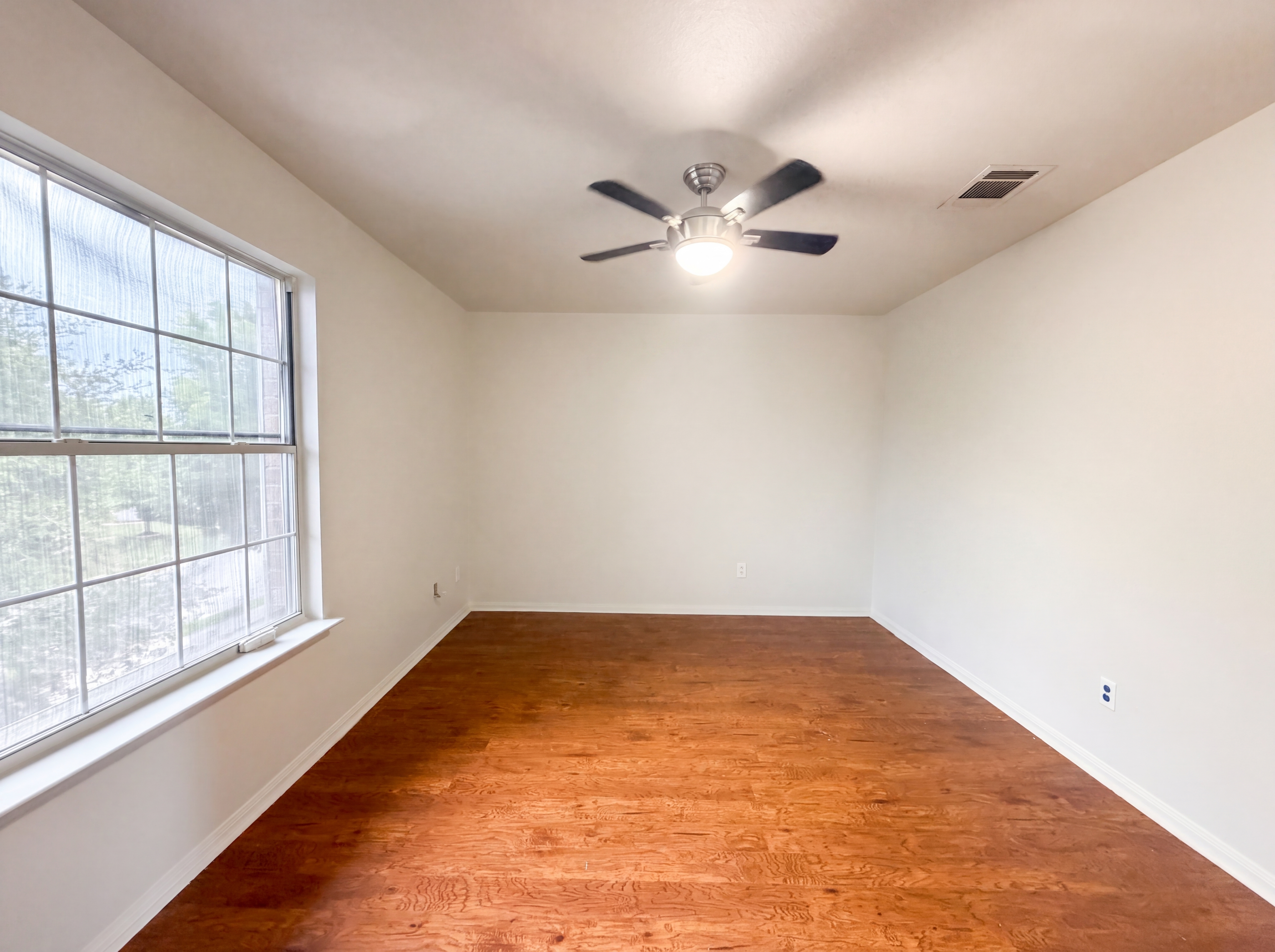 Photo 9 of 19 of 612 Sugar Brook Dr, Temple, TX