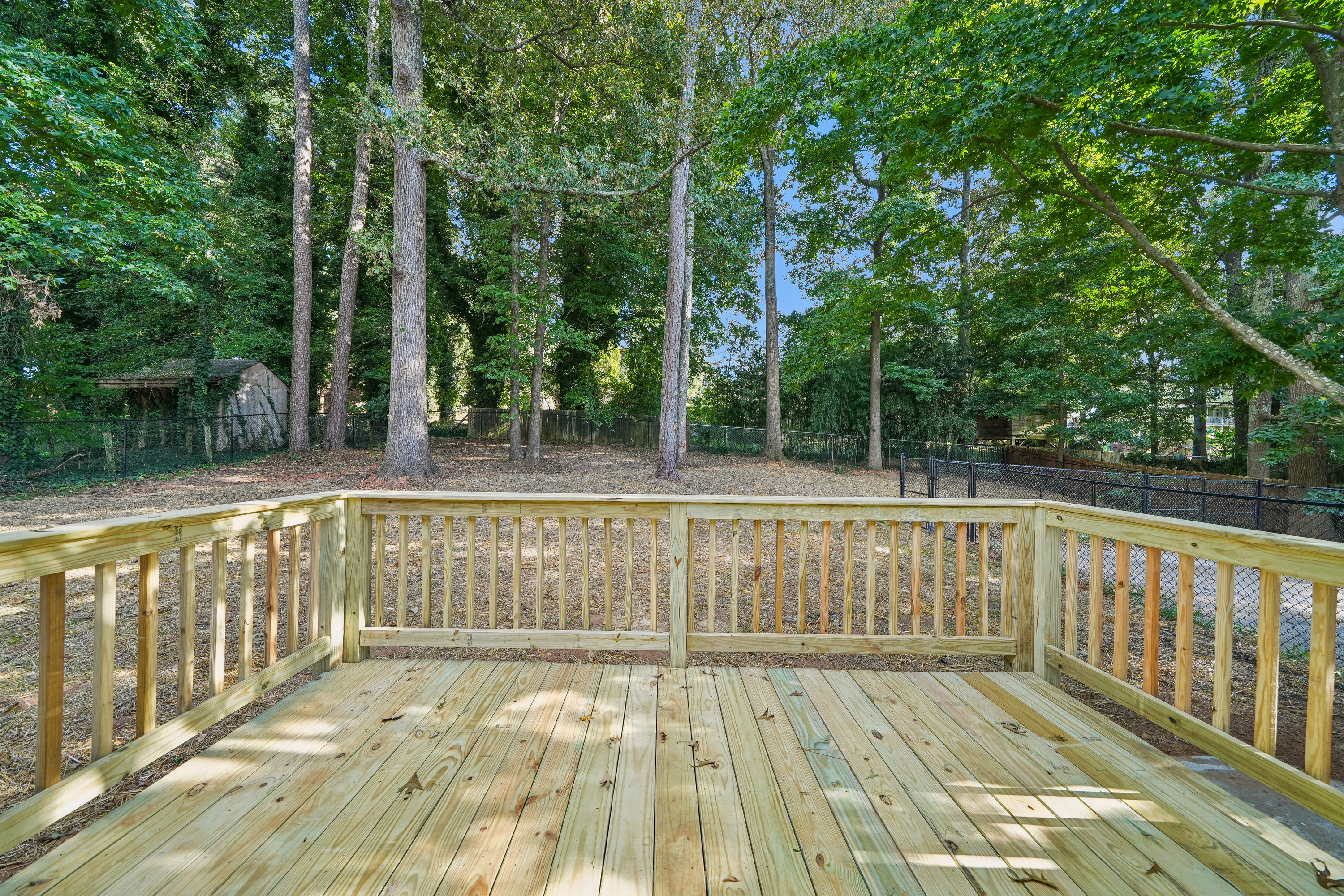 Photo 6 of 30 of 721 Belmont Rdg, Lawrenceville, GA