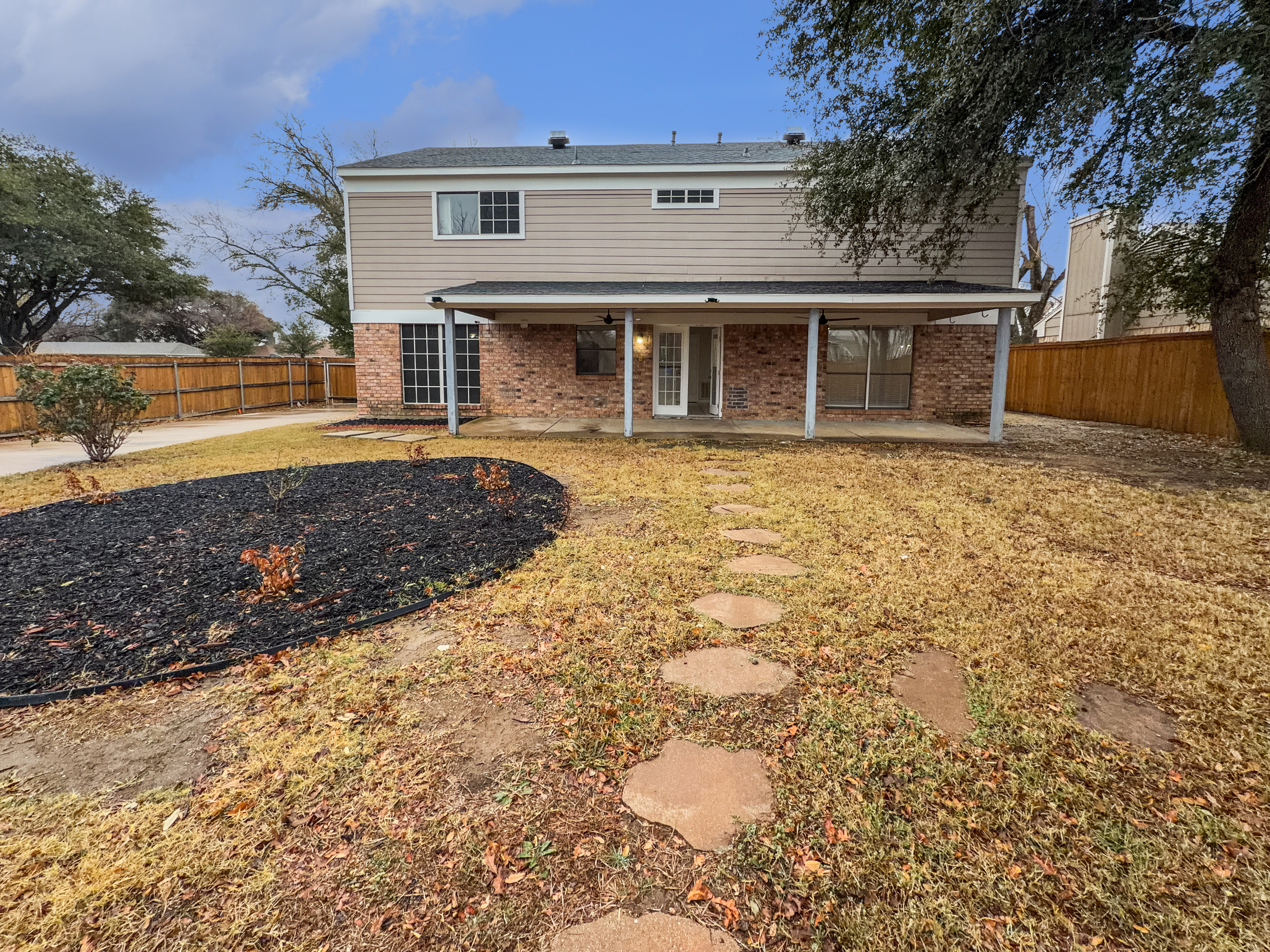 Photo 5 of 31 of 1951 Pin Oak Dr, Flower Mound, TX