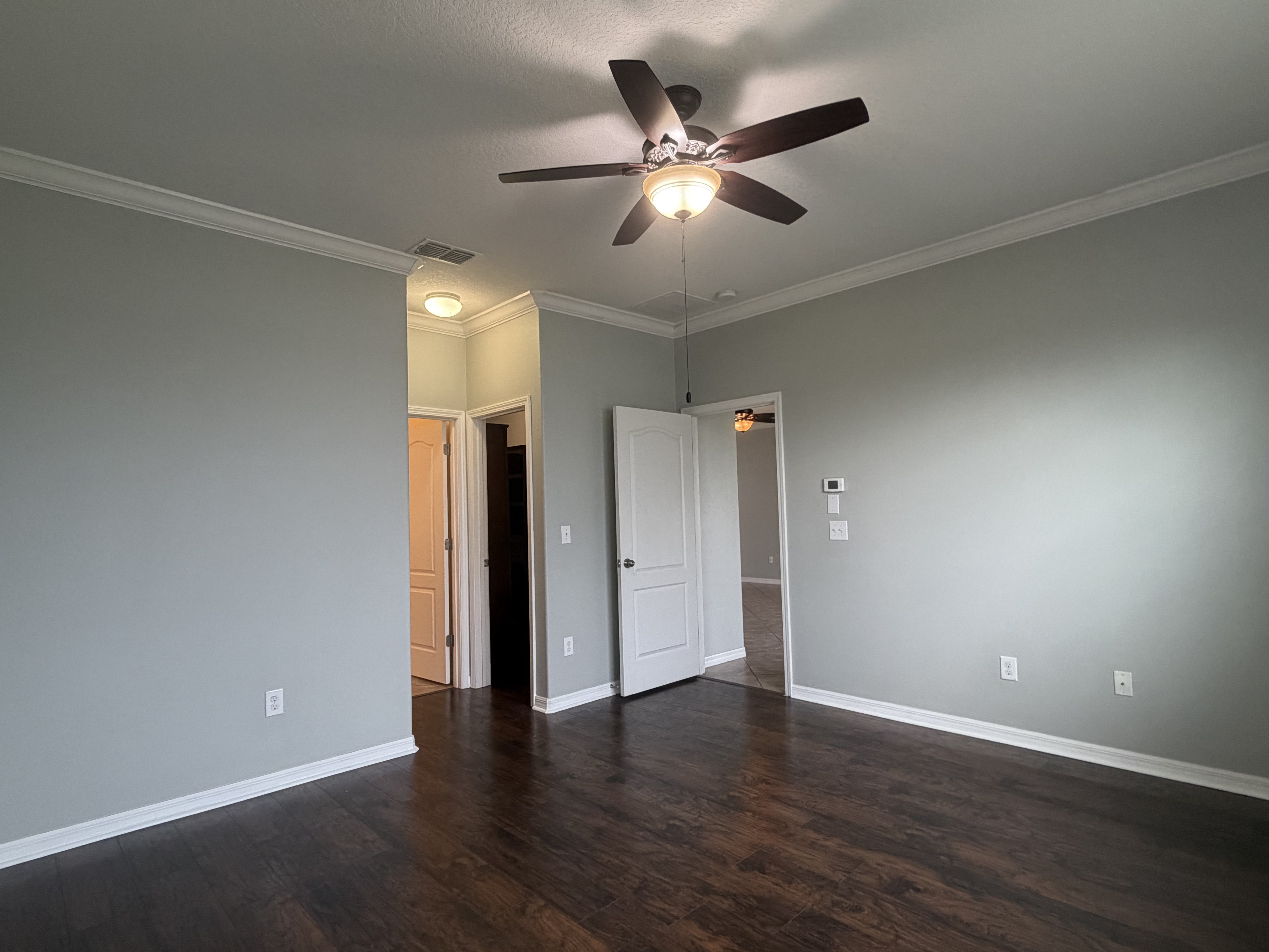 Photo 18 of 37 of 626 Tanana Fall Dr, Ruskin, FL