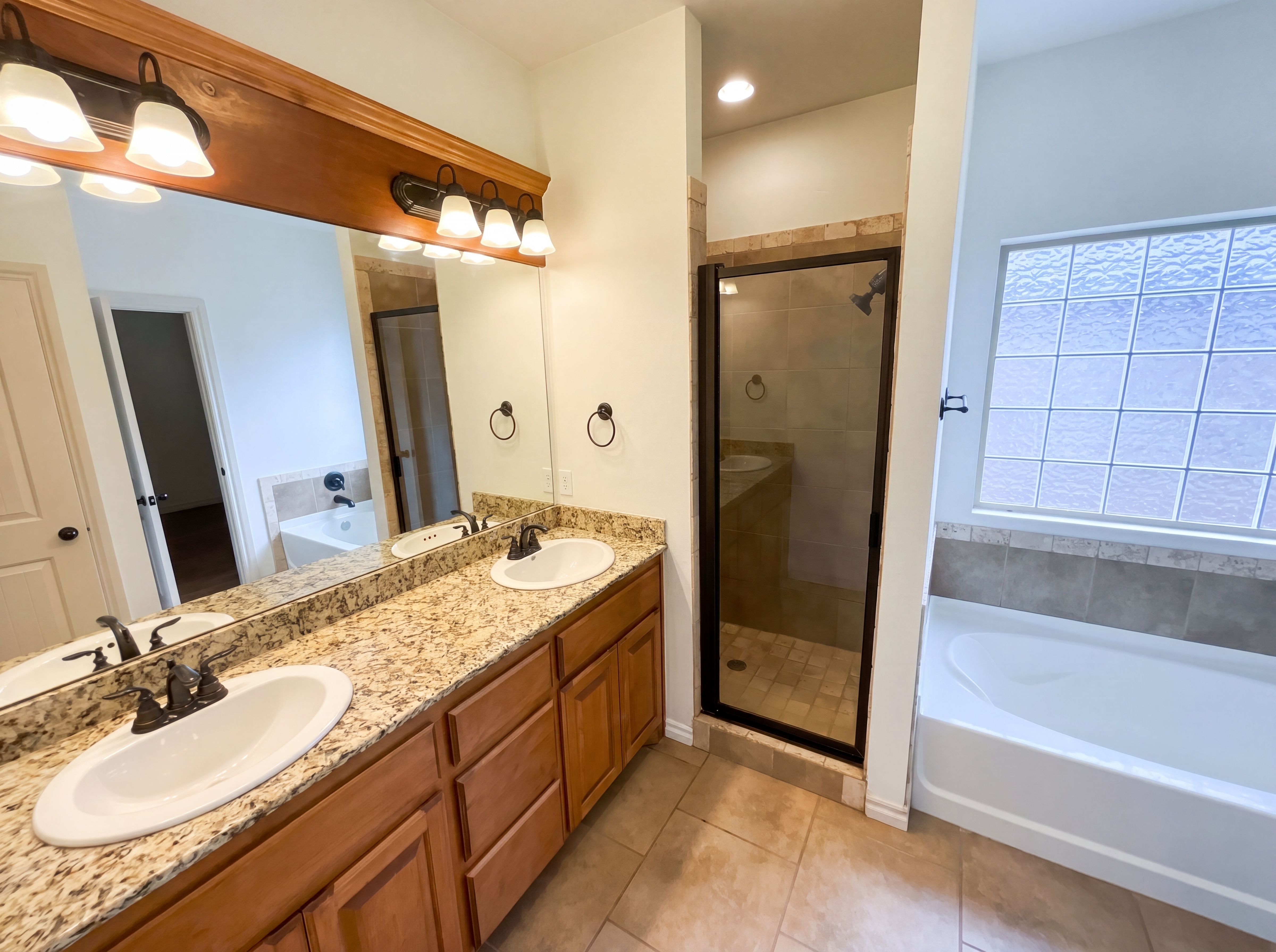 Photo 6 of 20 of 2237 NW 158th St, Edmond, OK