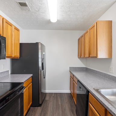 Property photo 2 of 1318 Revelstoke Cv