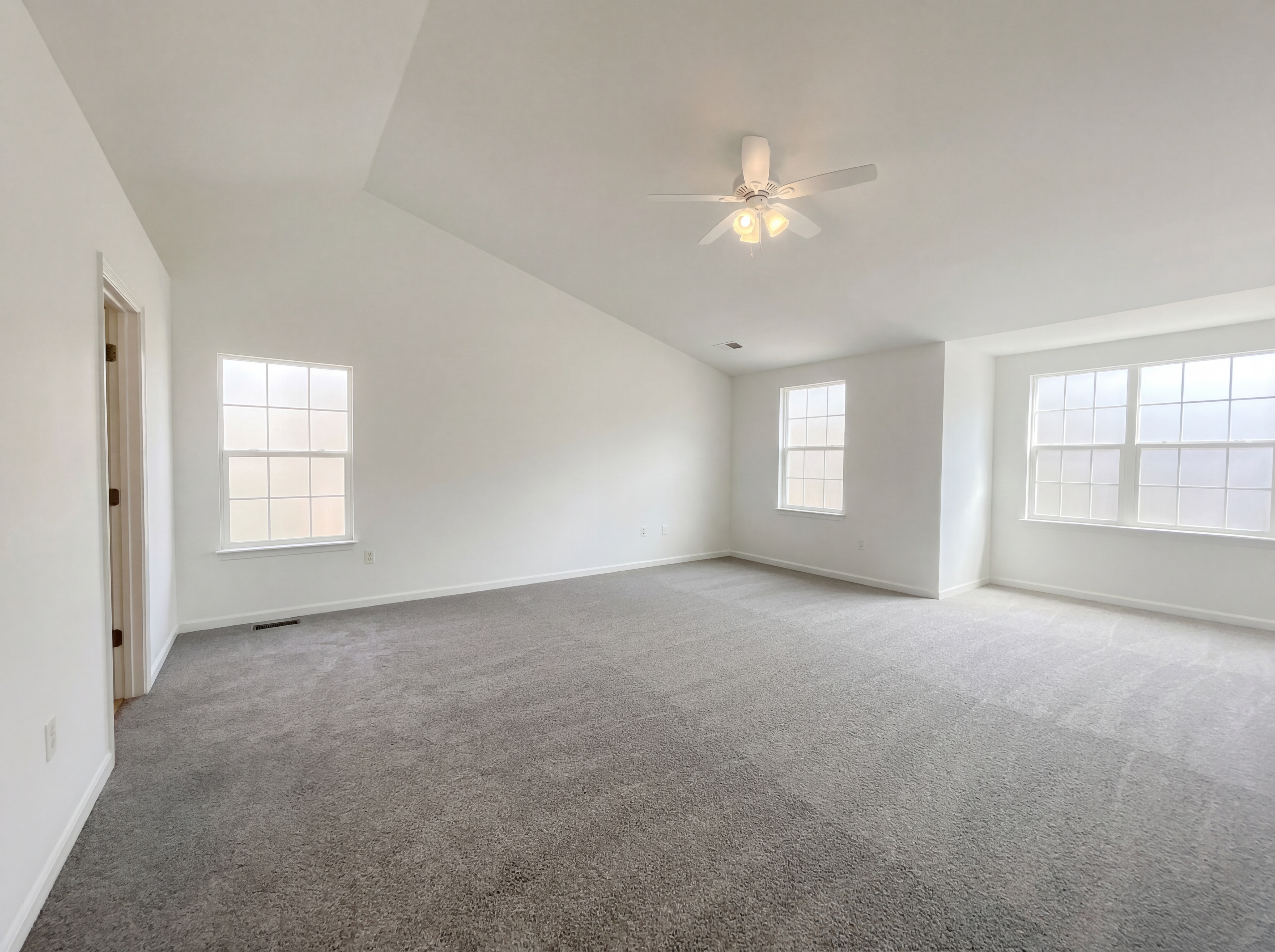 Photo 28 of 51 of 9300 Bradley Ct, Manassas Park, VA
