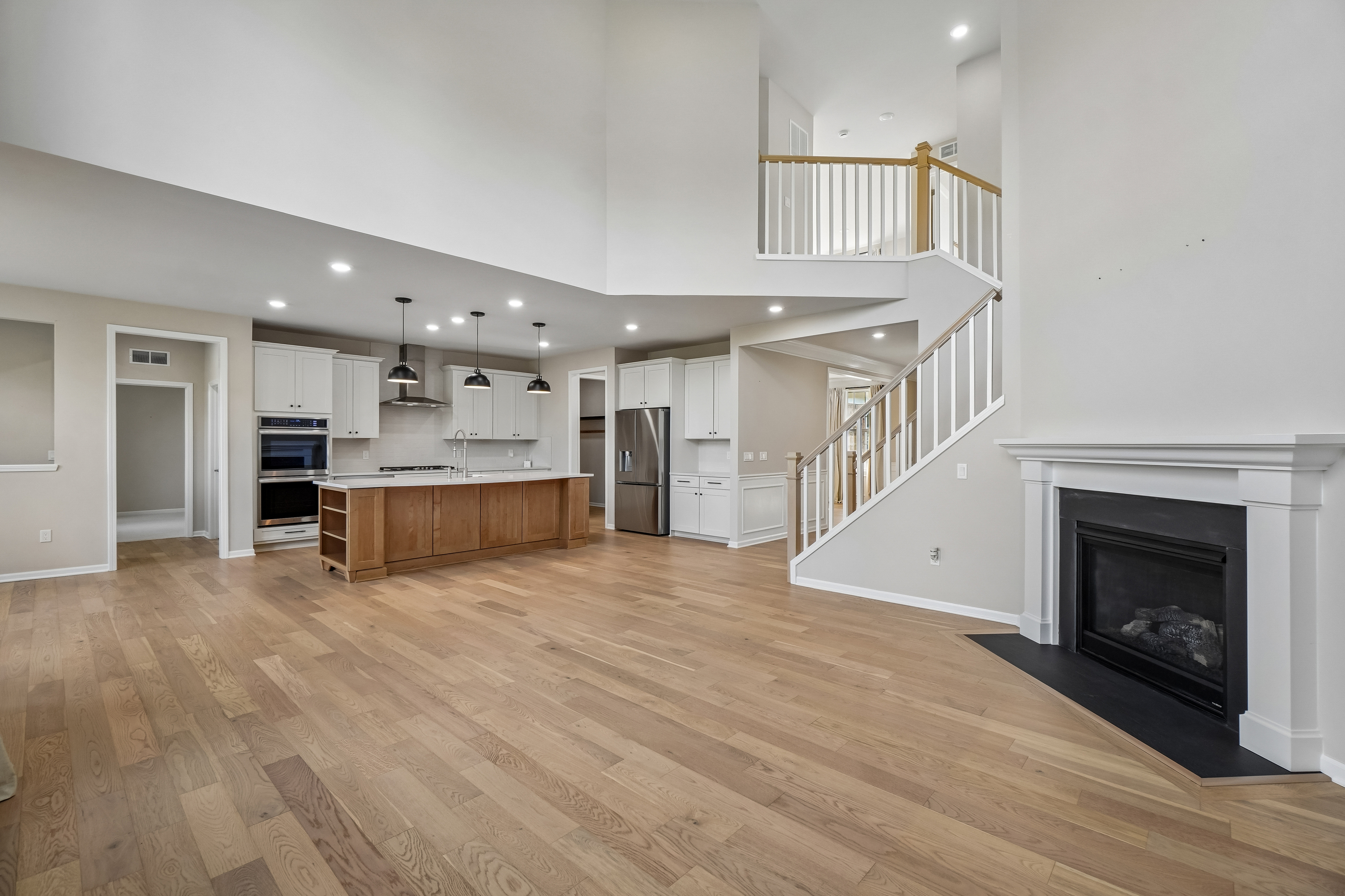 Photo 6 of 61 of 20942 Torbay Dr, Northville, MI