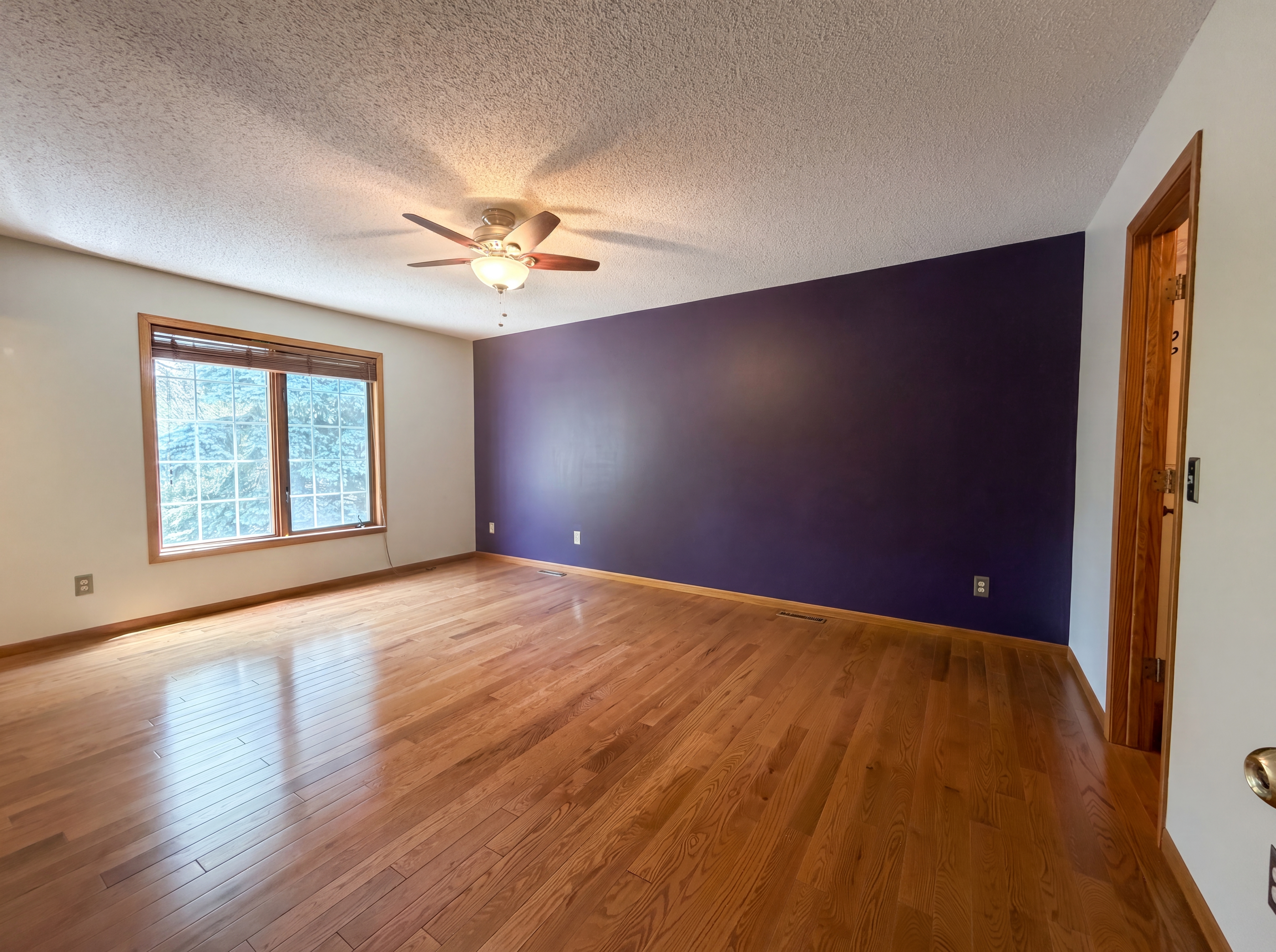Photo 4 of 26 of 9394 71st Bay S, Cottage Grove, MN