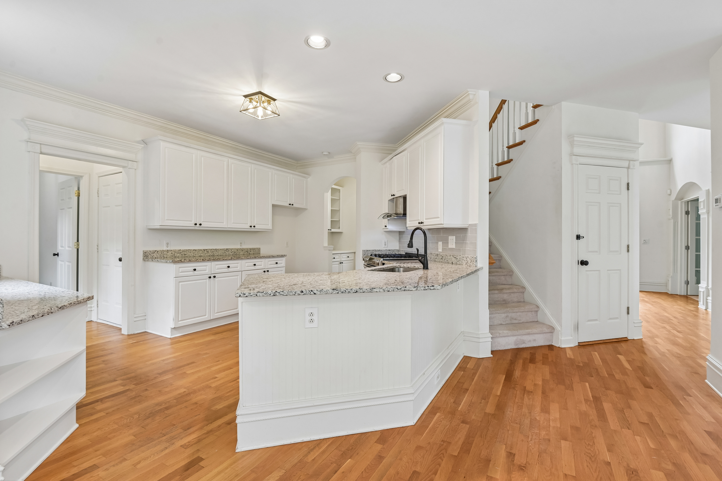 Photo 16 of 63 of 905 Yosemite Dr, Suwanee, GA