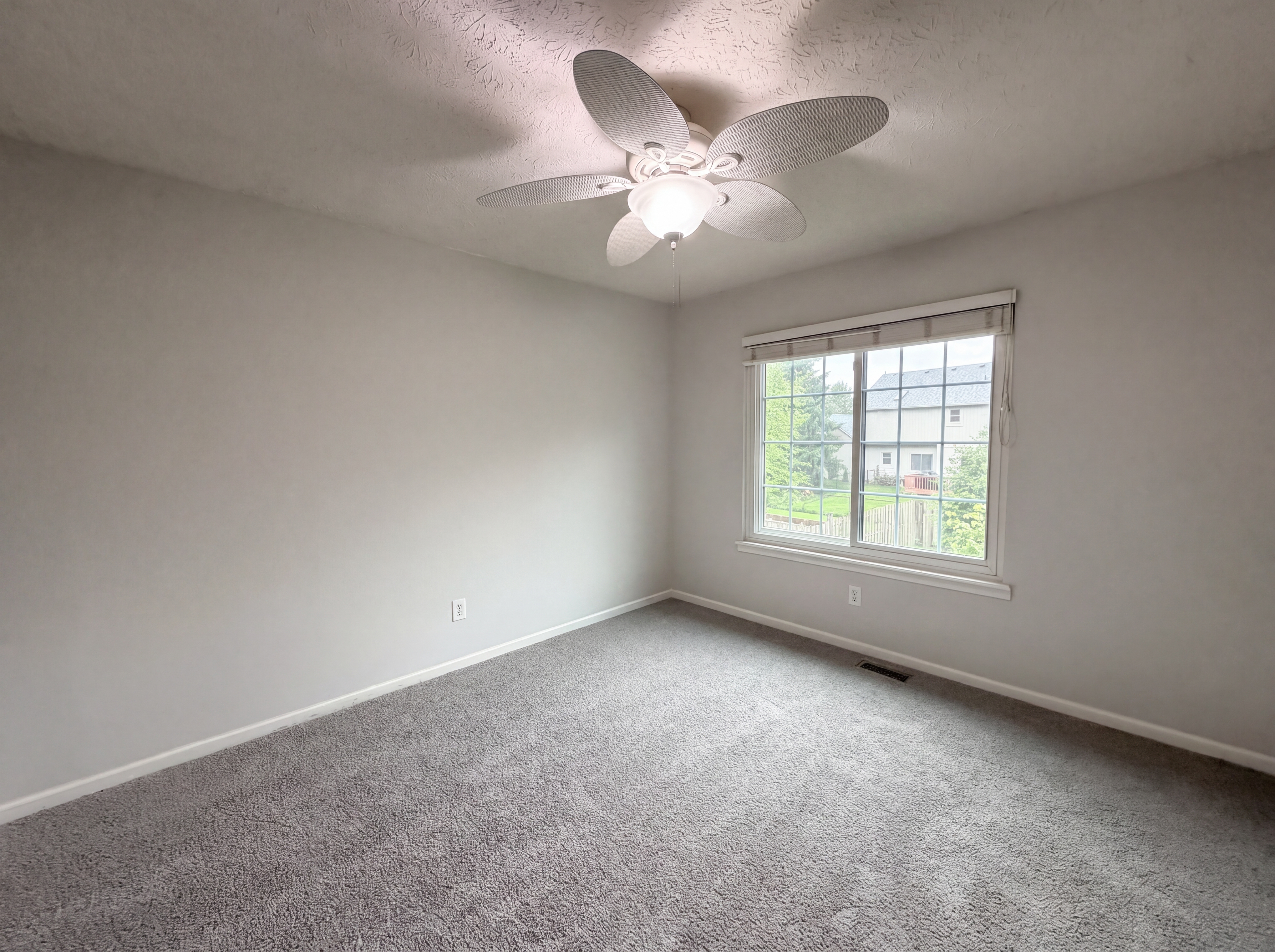 Photo 12 of 21 of 8302 La Habra Ln, Indianapolis, IN