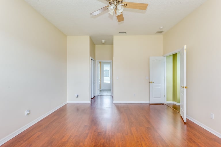 Photo 15 of 31 - 9067 Laurel Ridge Dr, Mount Dora, FL 32757