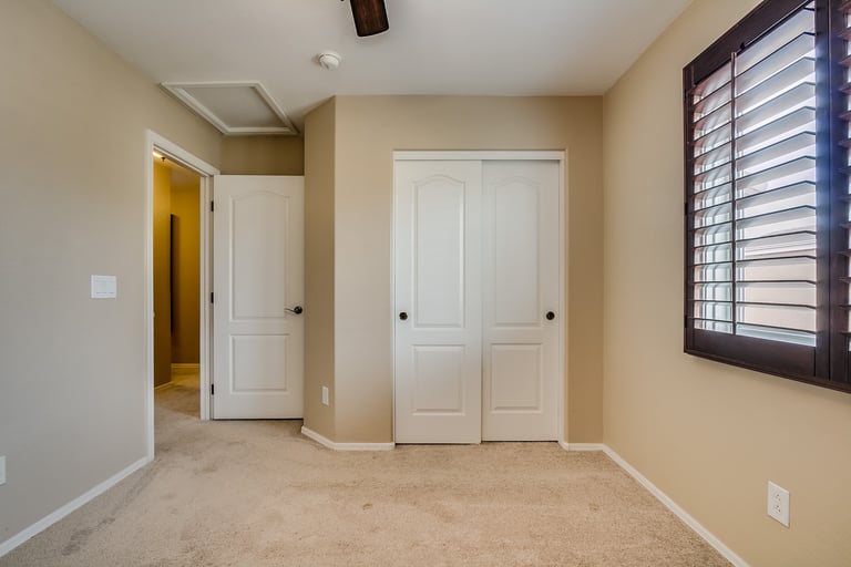 Photo 18 of 34 - 2230 E Wayland Dr, Phoenix, AZ 85040