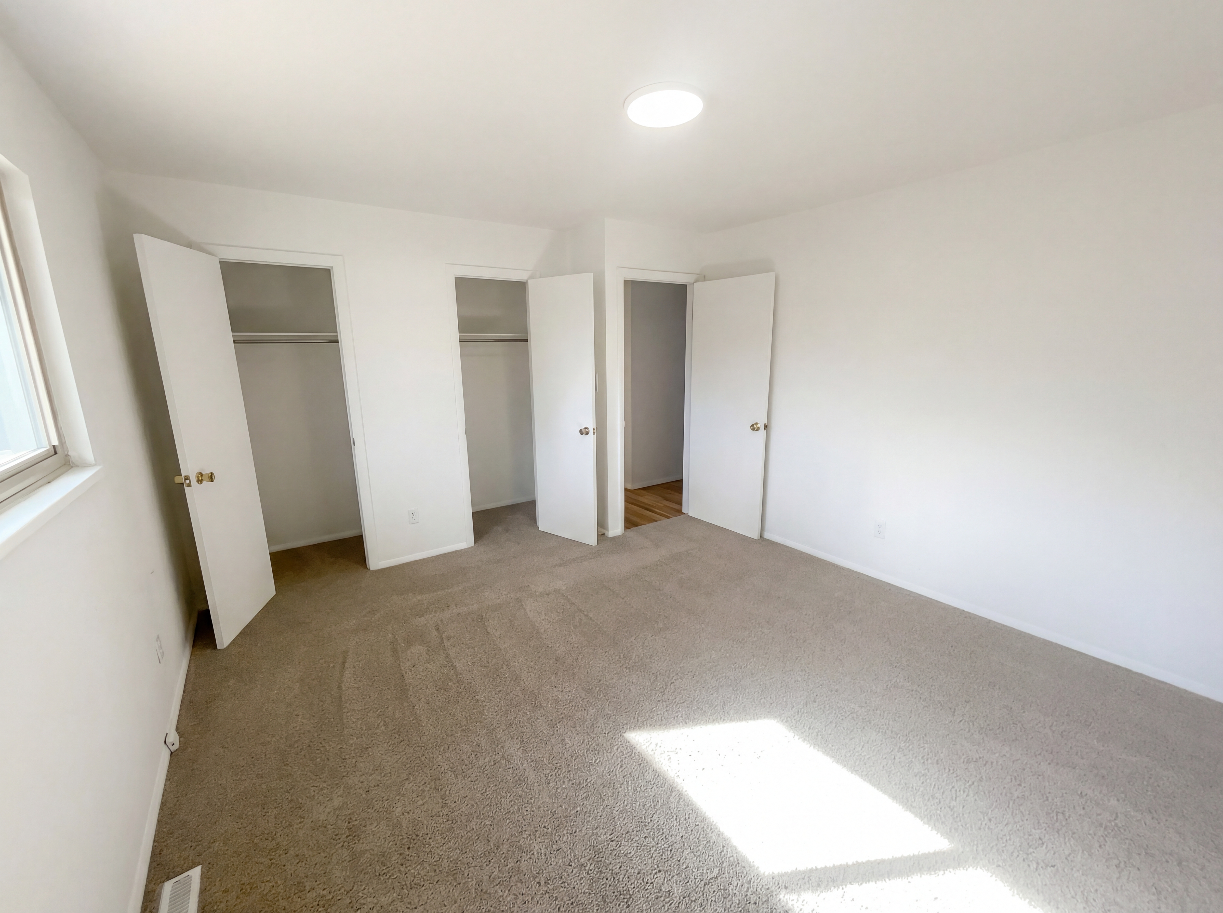 Photo 4 of 19 of 2507 E Caramillo St, Colorado Springs, CO