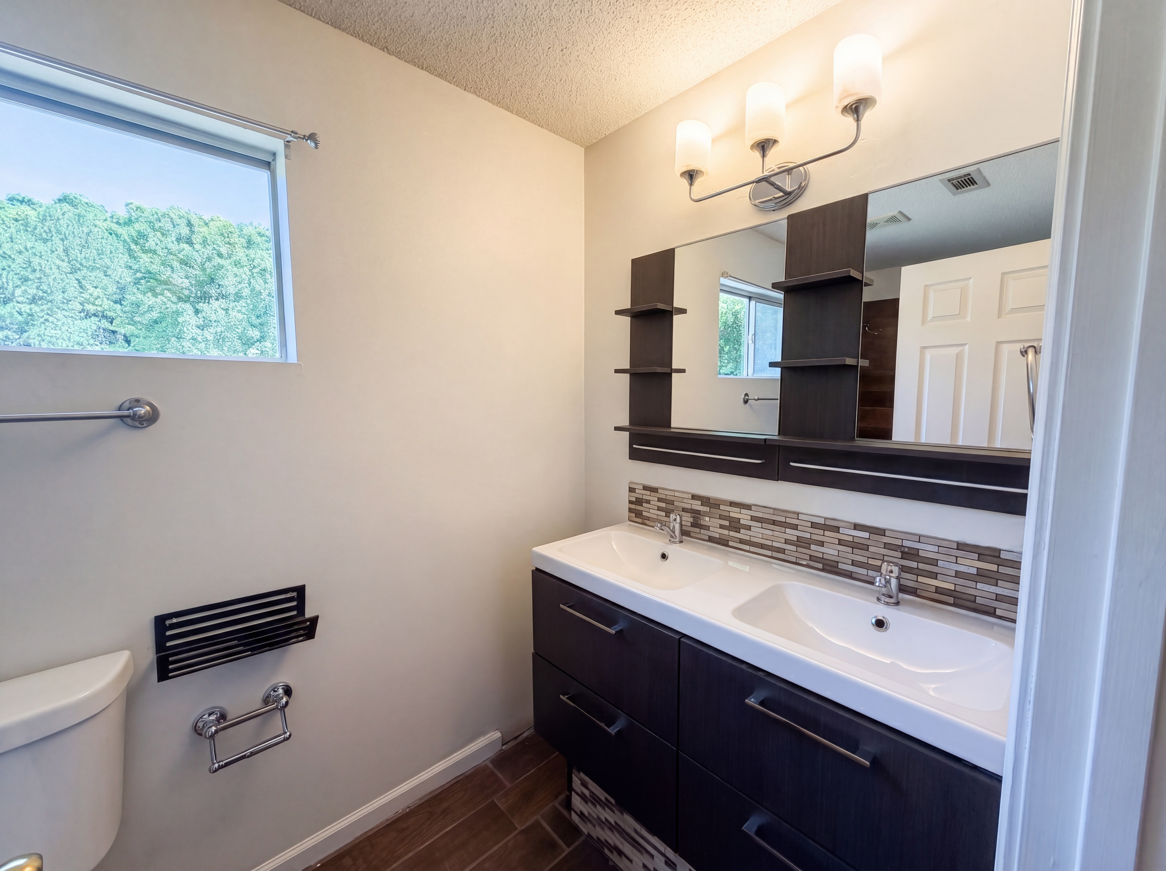 Photo 14 of 27 of 3753 Soapstone Rd, Decatur, GA