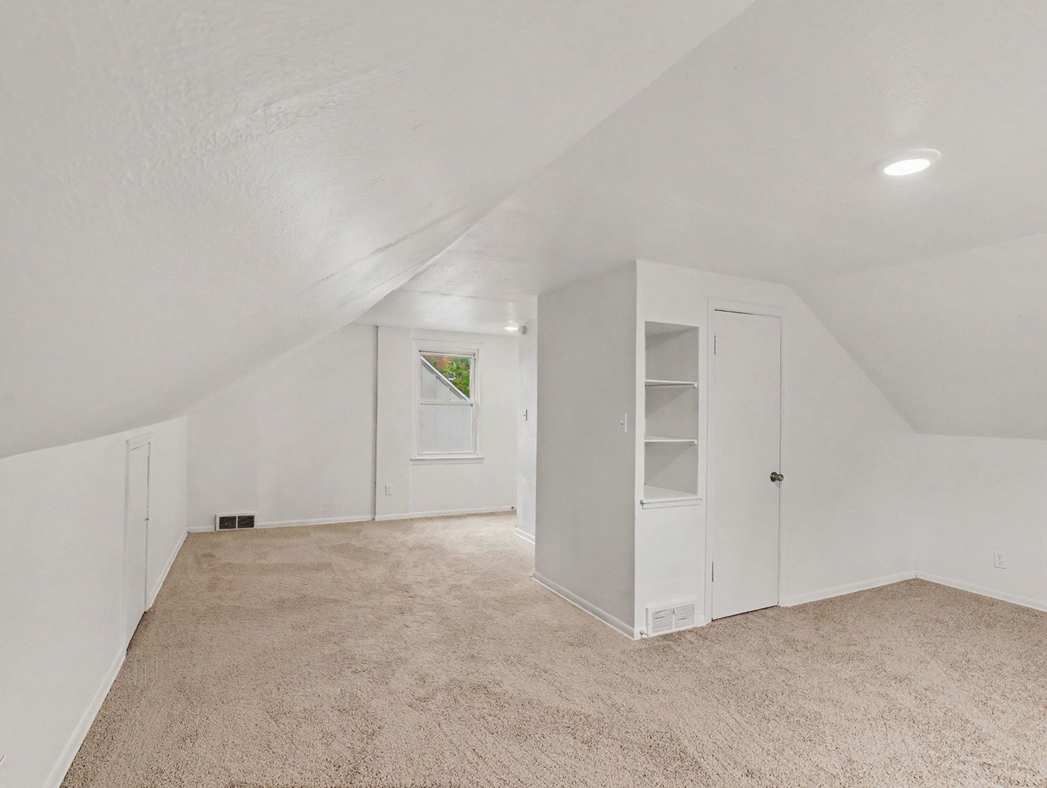 Photo 16 of 21 of 3439 Rushland Ave, Toledo, OH