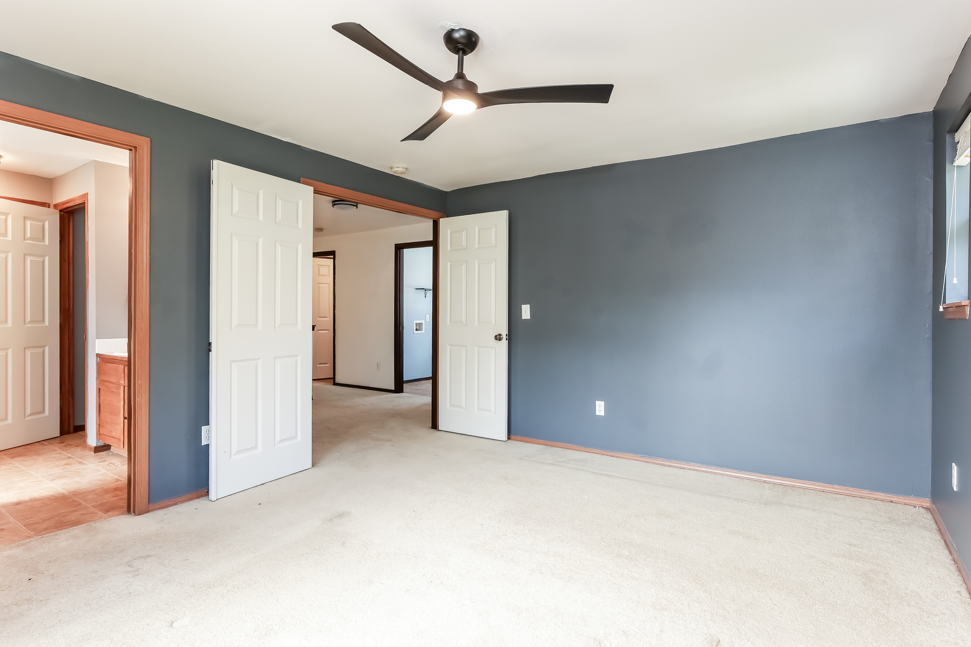 Photo 12 of 37 of 4919 106th St NE, Marysville, WA