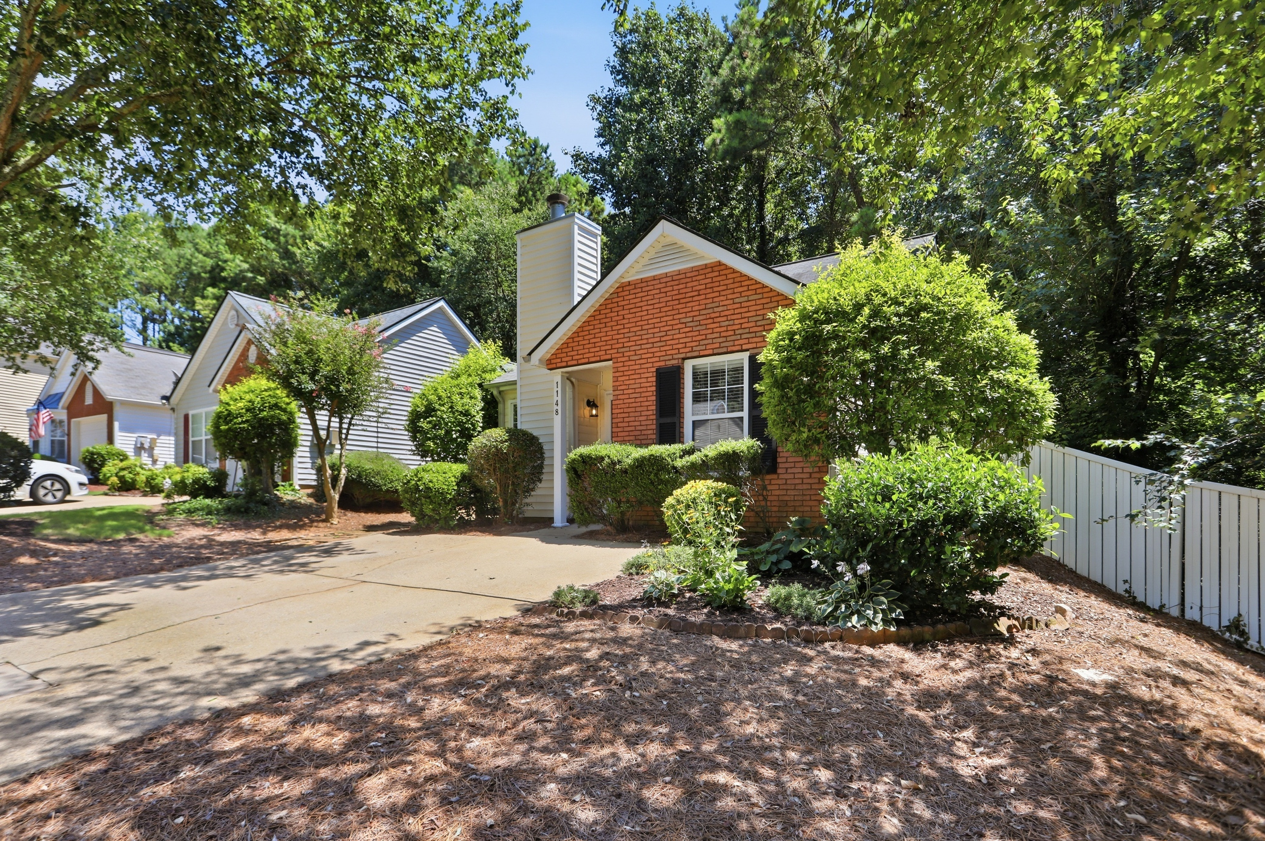 Photo 2 of 23 of 1148 Britley Park Ln, Woodstock, GA