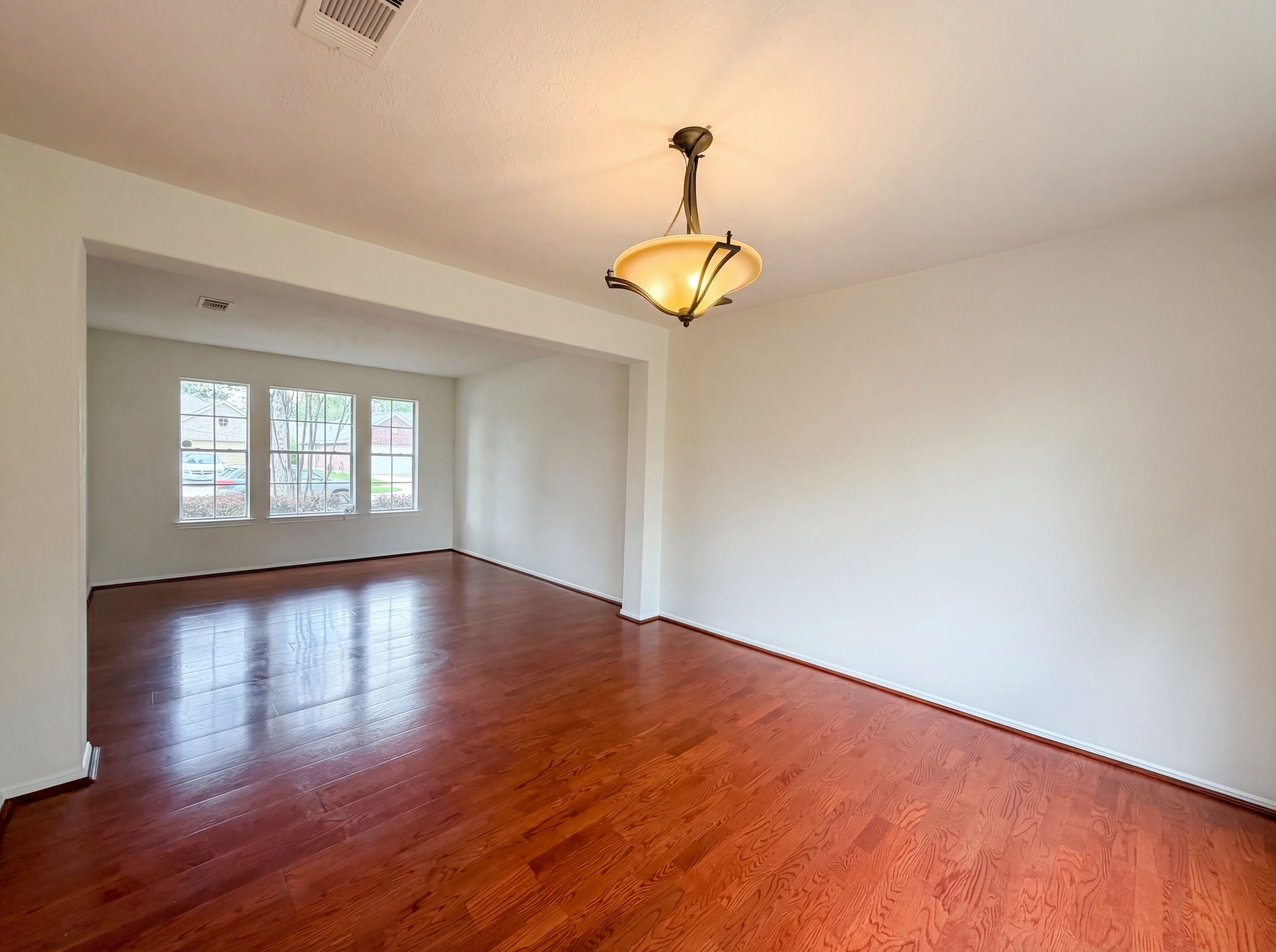 Photo 9 of 23 of 18306 Water Mill Dr, Cypress, TX