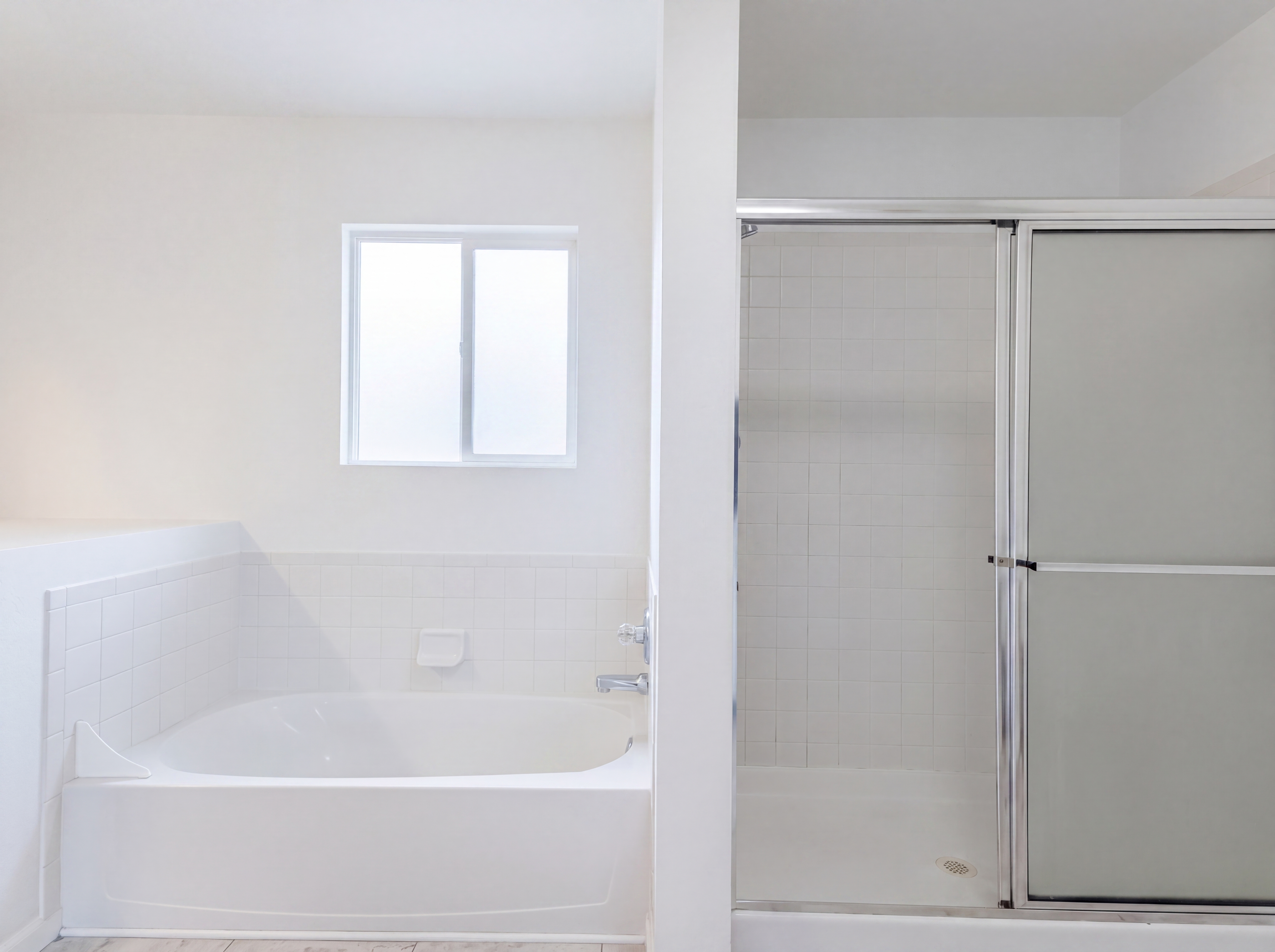 Photo 12 of 50 of 4098 La Junta Dr, Loveland, CO
