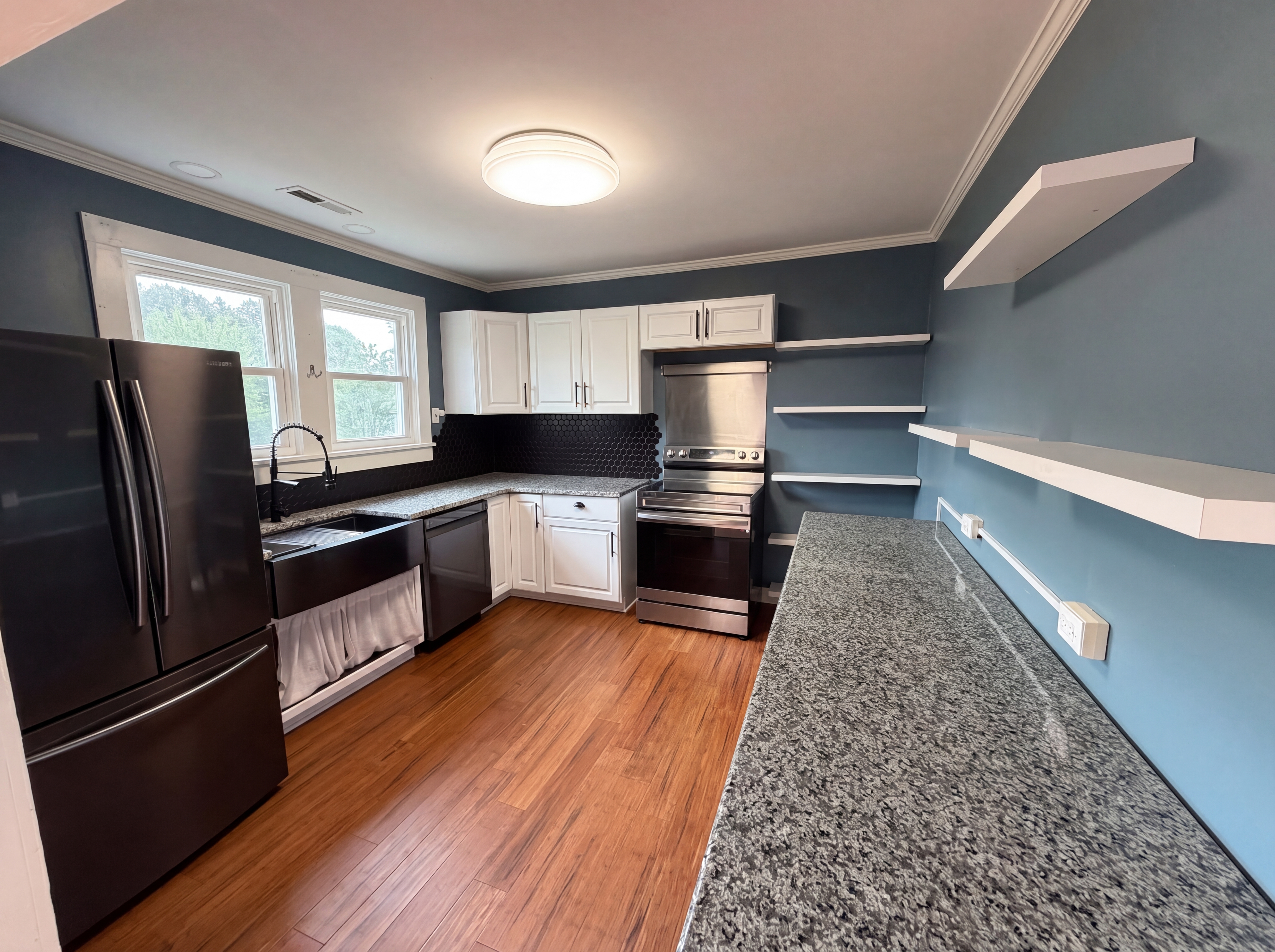 Photo 2 of 20 of 4745 Sherrills Ford Rd, Salisbury, NC