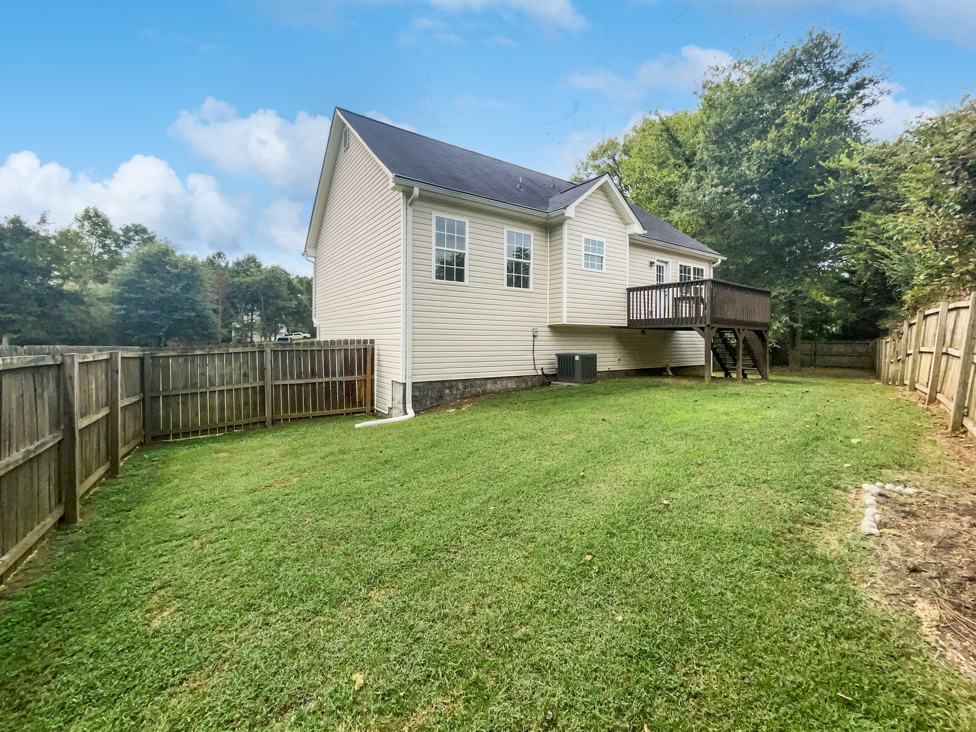 Photo 8 of 25 of 10 Jasmine Ln SW, Euharlee, GA