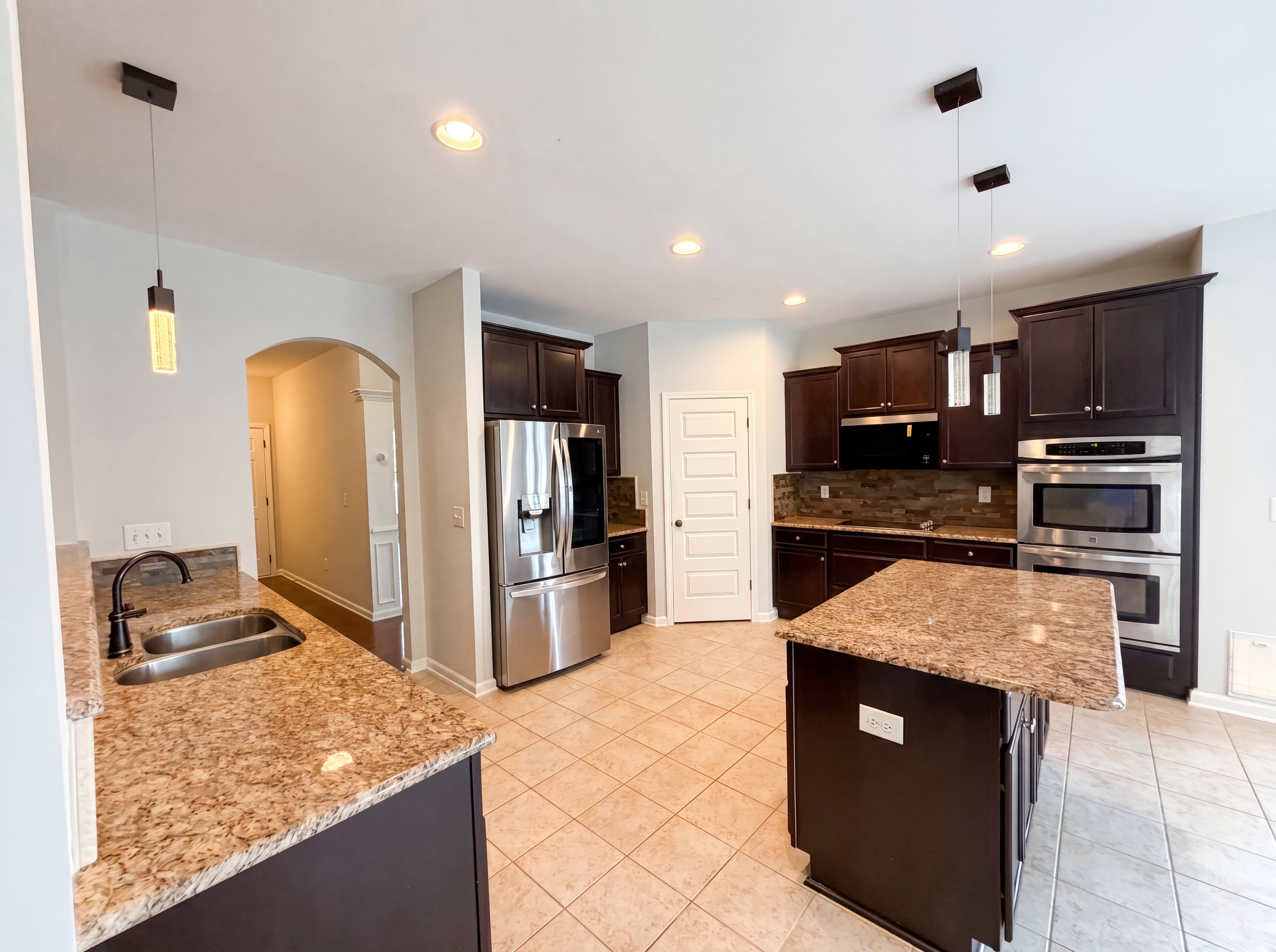 Photo 2 of 28 of 156 Southbrook Ln, Sanford, NC