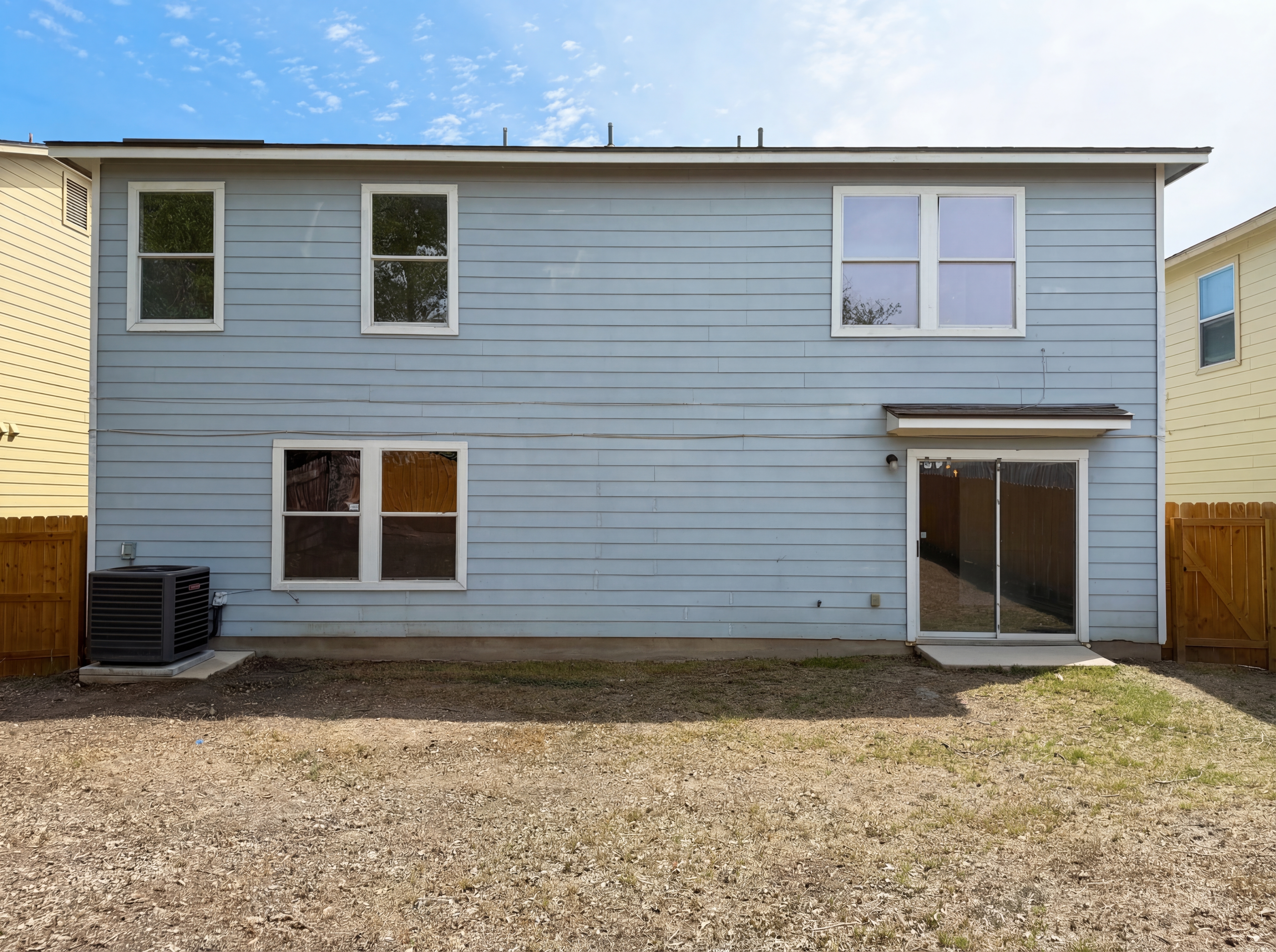 Photo 5 of 18 of 4731 Stable Holw, San Antonio, TX