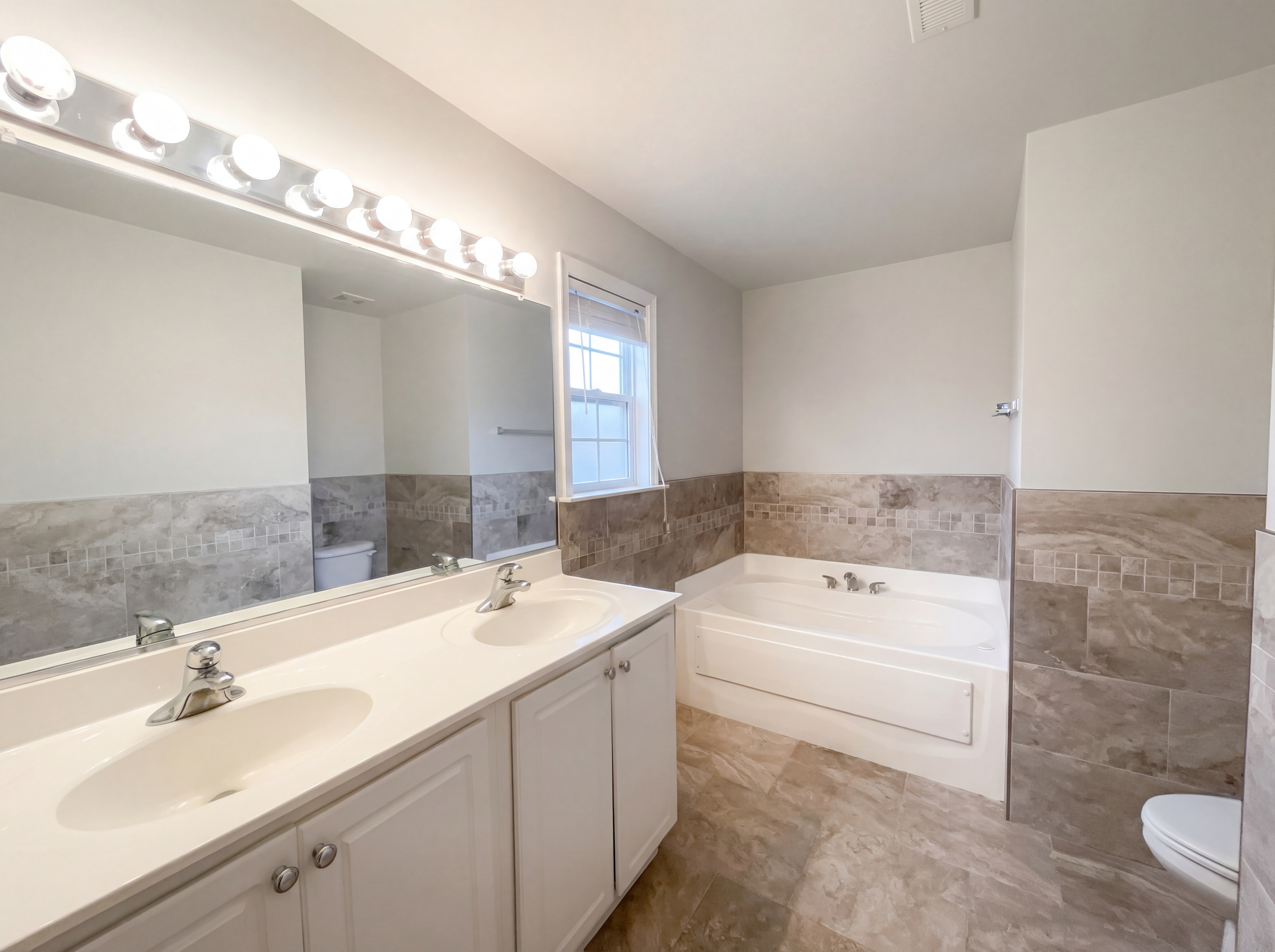 Photo 15 of 21 of 13166 Stockleigh Dr, Chester, VA