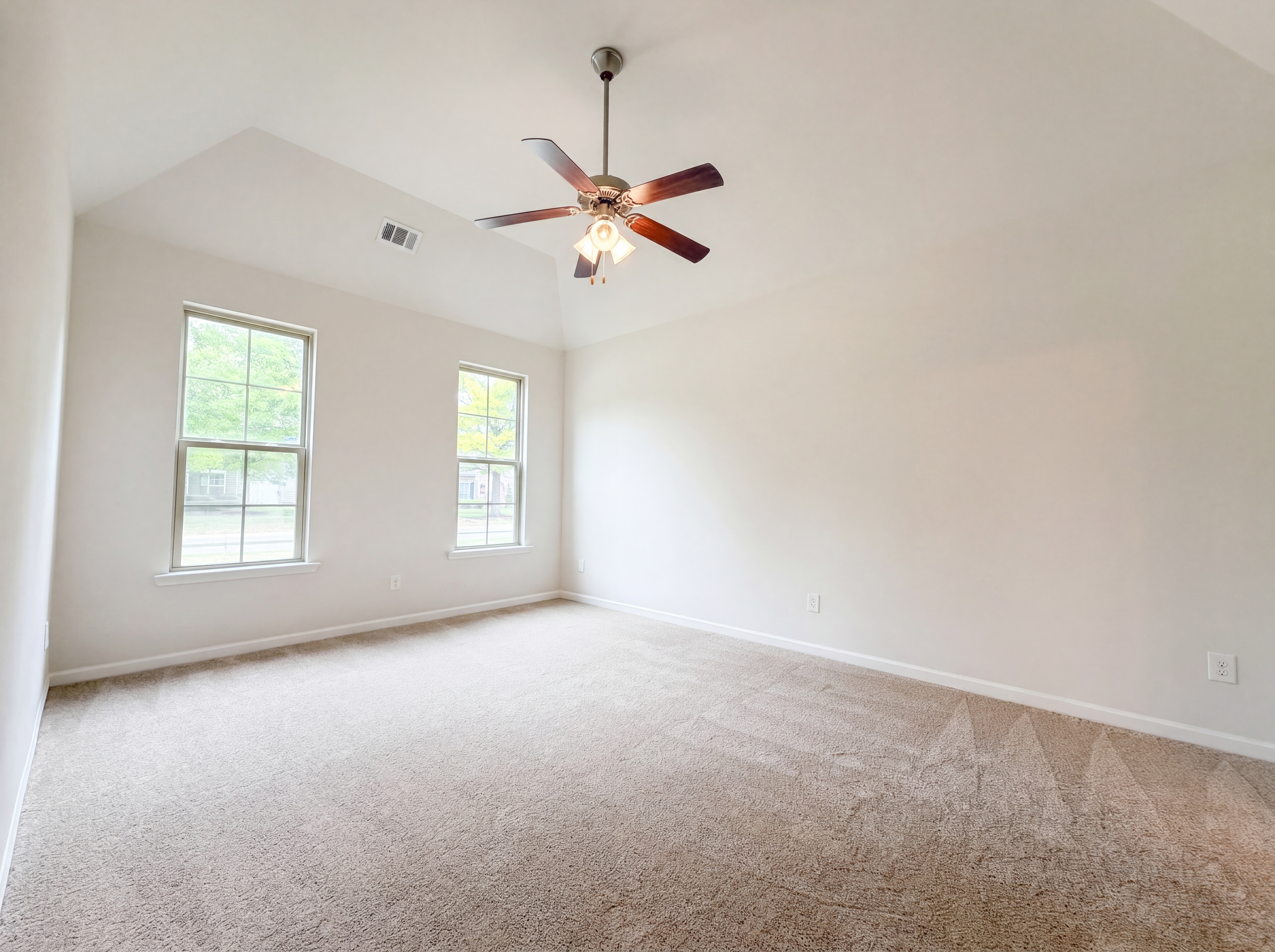 Photo 4 of 17 of 2265 Cason Ln, Murfreesboro, TN