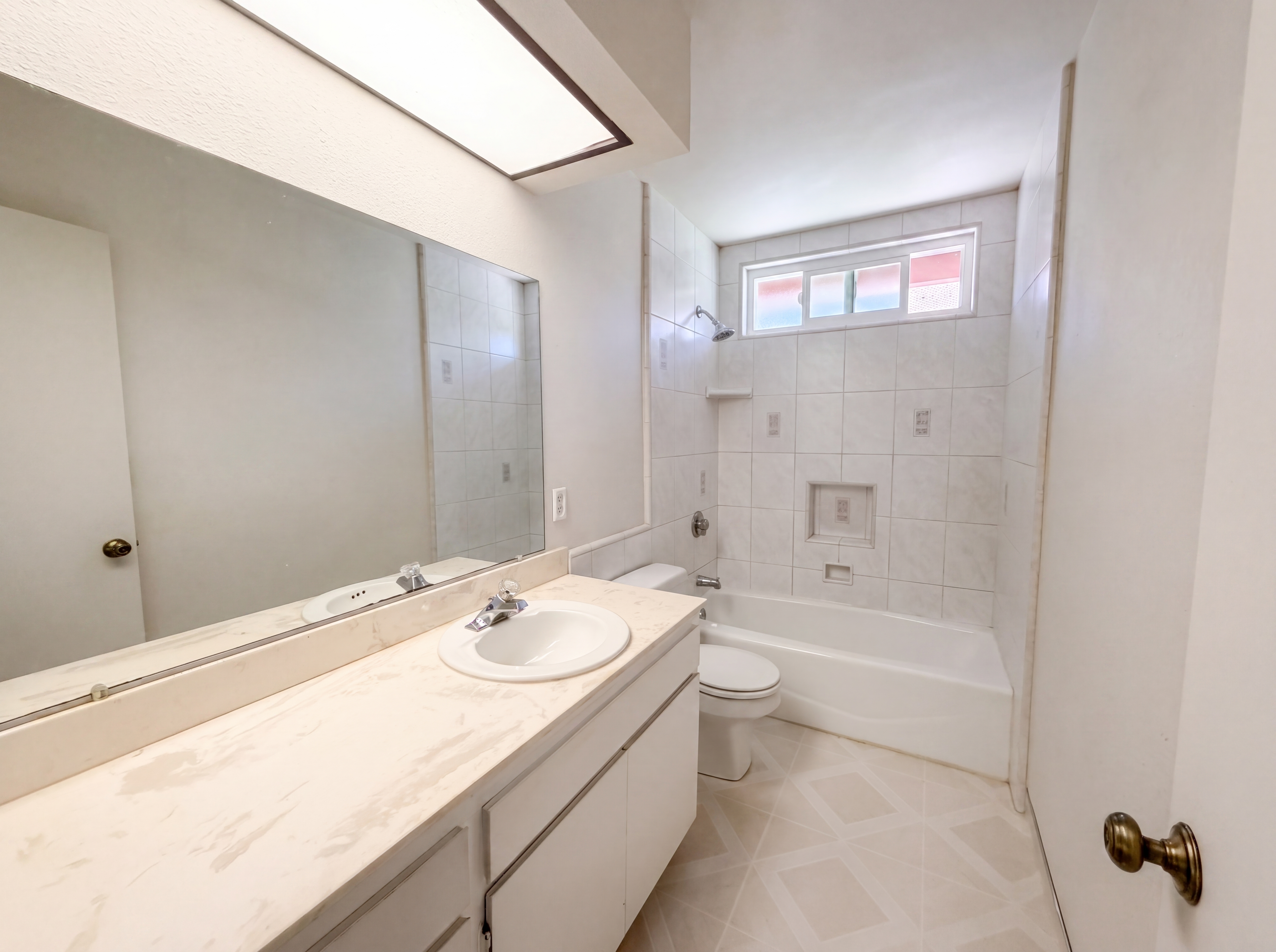 Photo 18 of 26 of 8949 Corte Pellejo, Spring Valley, CA