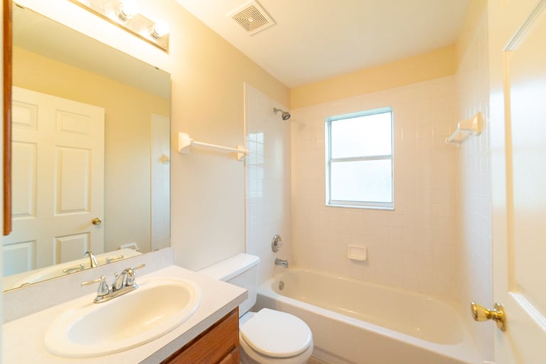 Photo 16 of 18 - 106 London Fog Way, Sanford, FL 32771