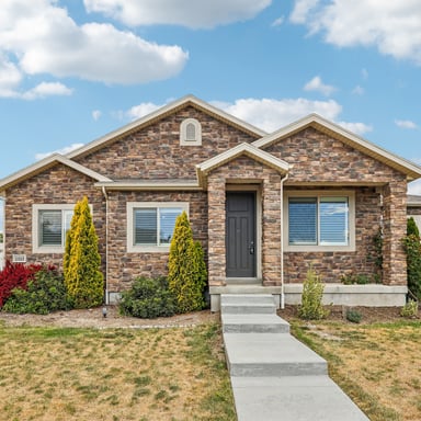 Property photo 1 of 11512 S 4135 W
