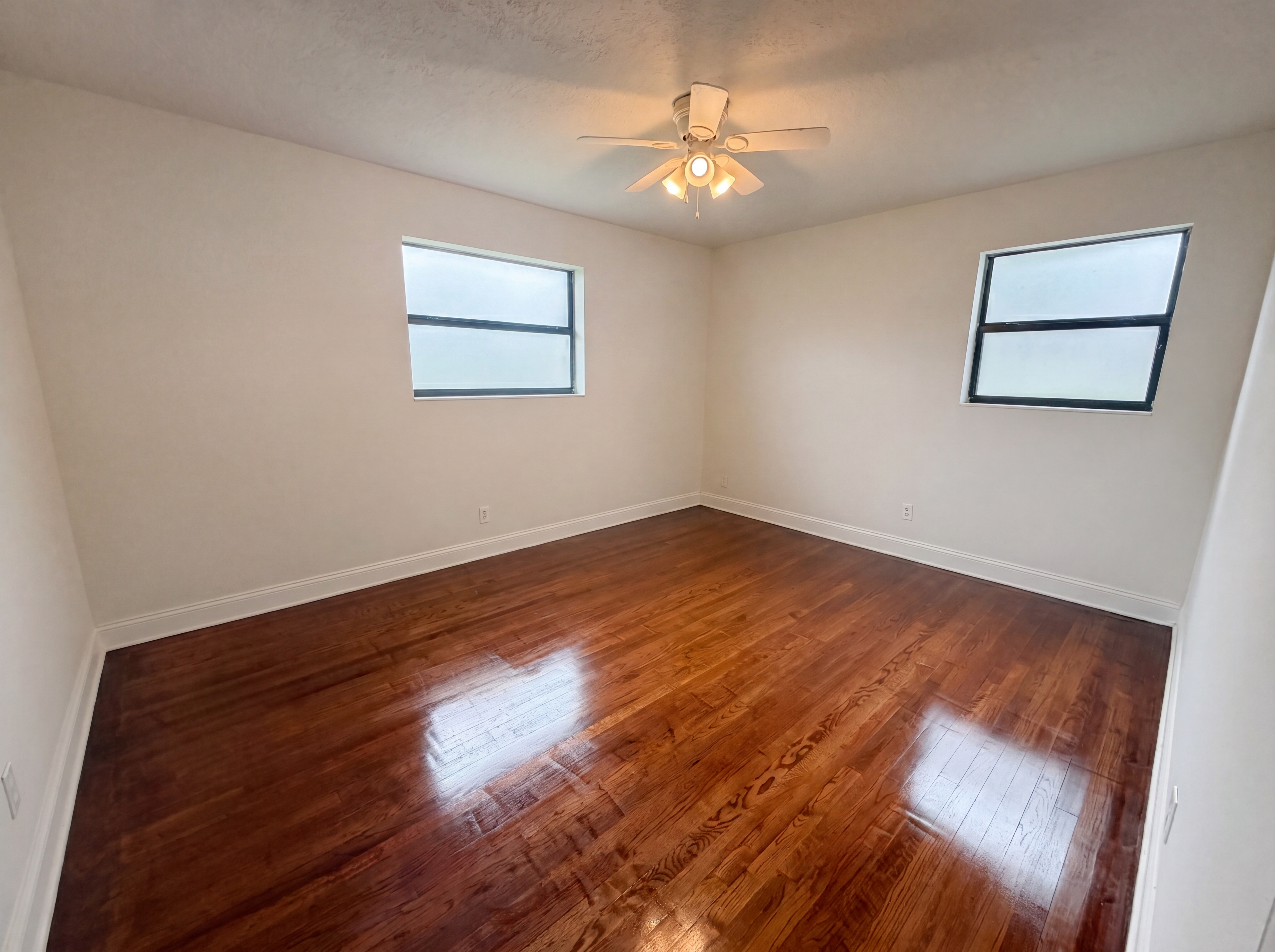 Photo 10 of 18 of 7520 Altus Dr S, Jacksonville, FL