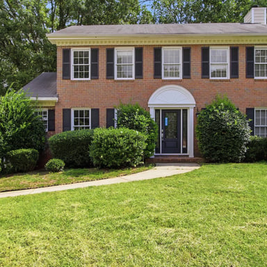 Property photo 1 of 3514 Nettle Ln NE
