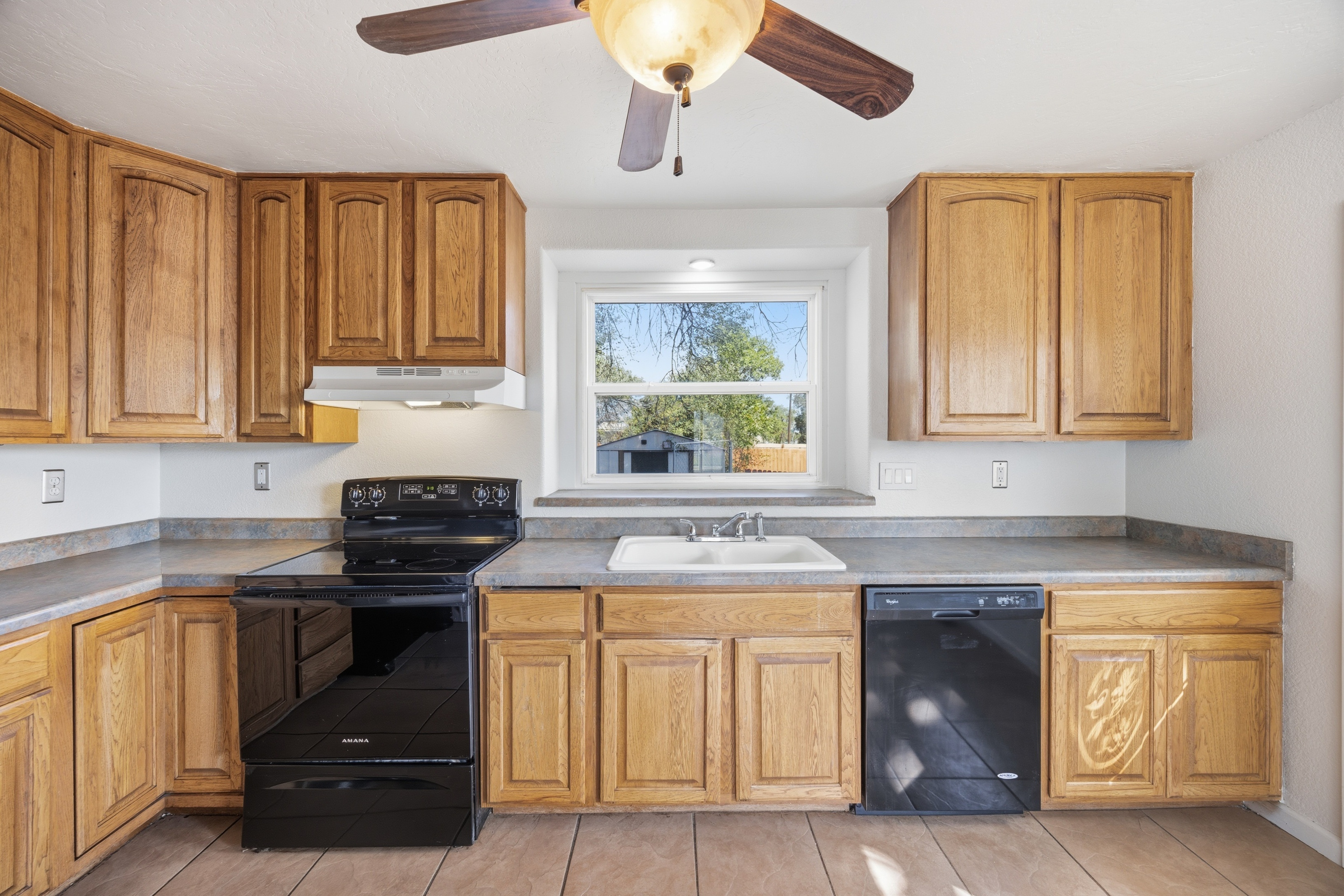 Photo 16 of 63 of 412 Lynn Ave, Colorado Springs, CO